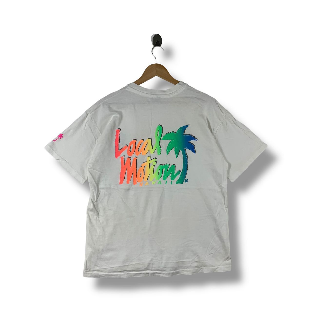 Vintage Vintage 90s LOCAL MOTION big logo back hit Surfing tee Size US L / EU 52-54 / 3 - 1 Thumbnail
