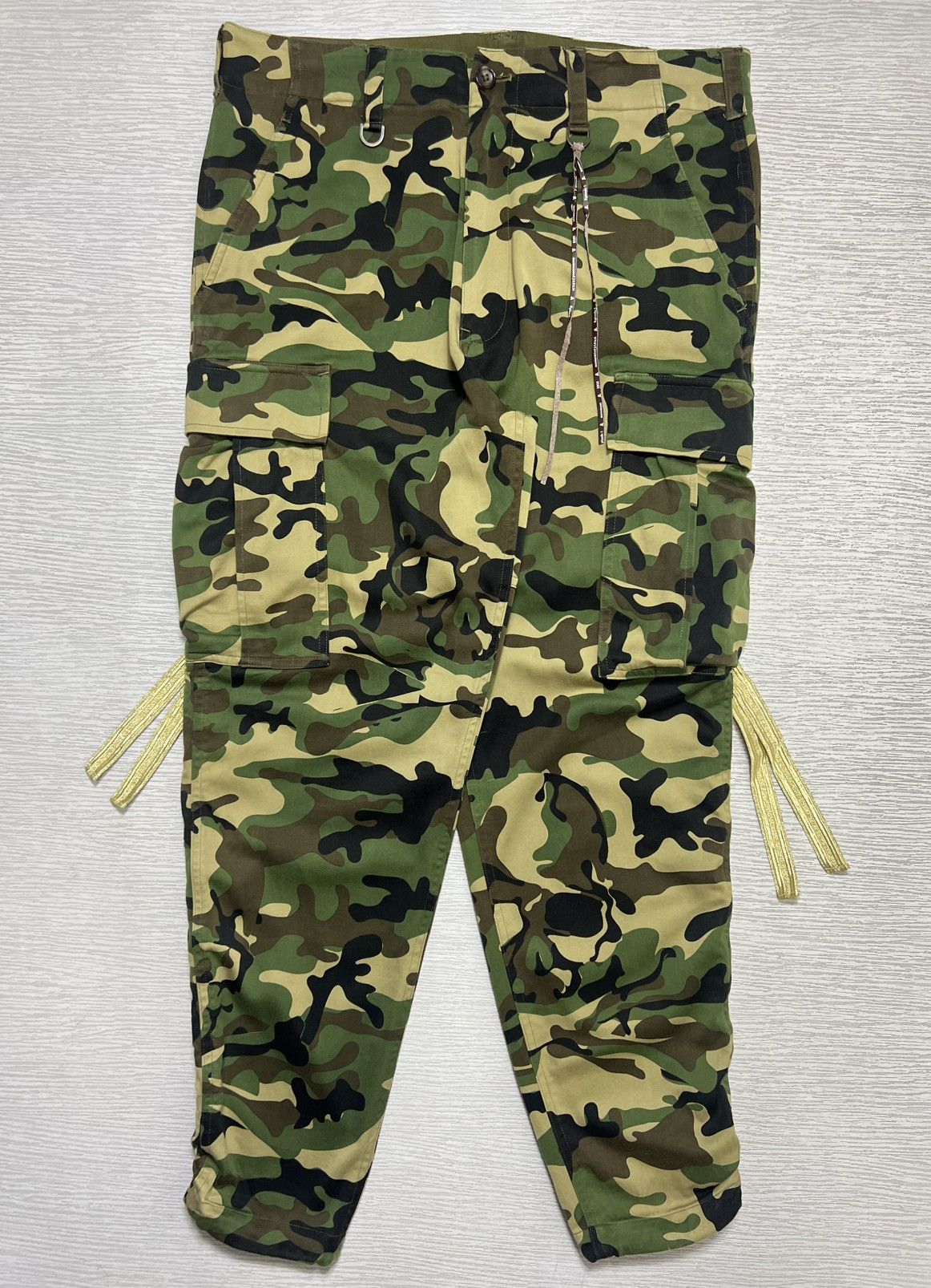 Mastermind Japan Mastermind Japan - Skull Print Camouflaged Cargo Pants Size US 34 / EU 50 - 1 Thumbnail