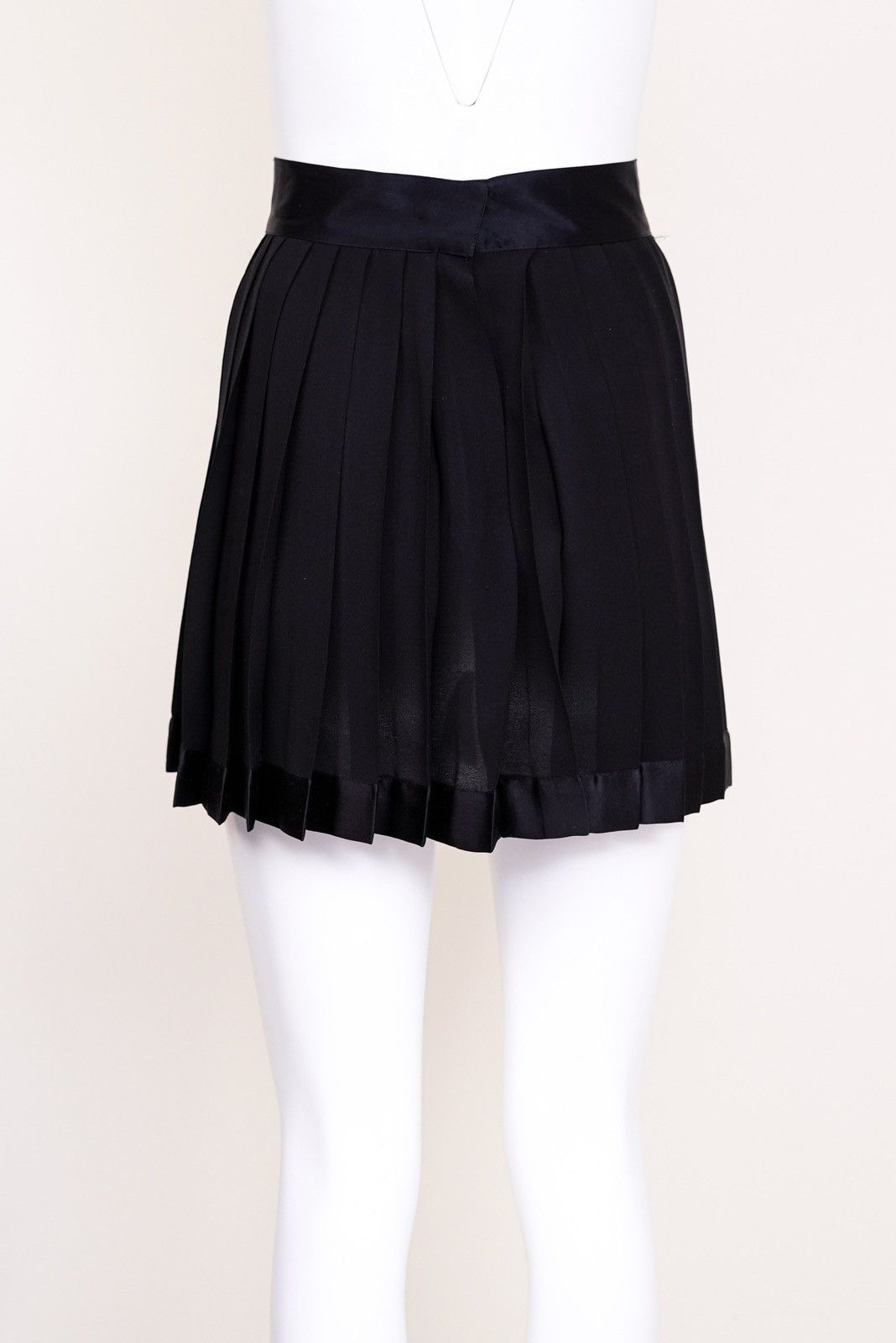 Versace Gianni Versace Black Silk Pleated Chiffon Skirt Size 27" / US 4 / IT 40 - 4 Thumbnail