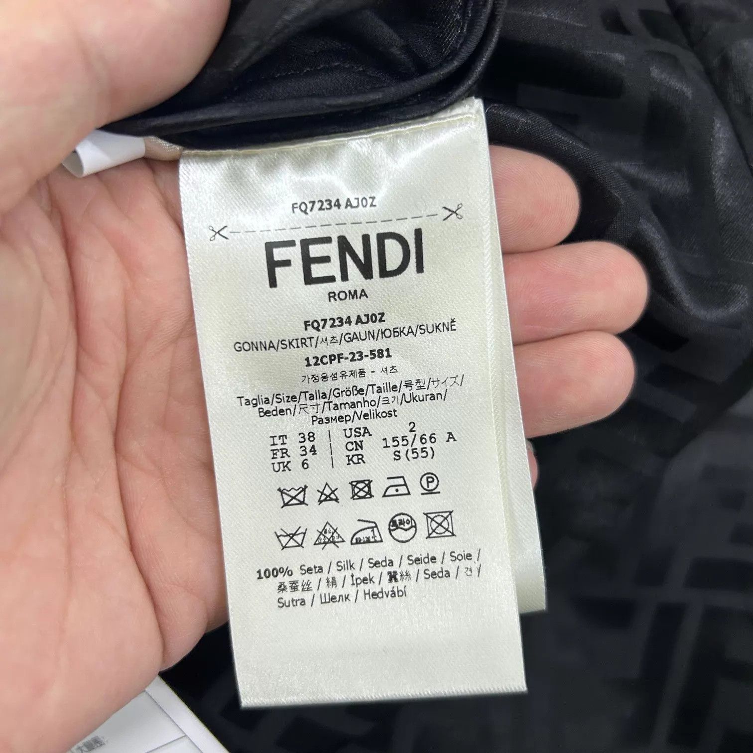 Fendi FENDI High-Waist Logo Allover A-Line Midi Skirt 38 Size 26" / US 2 / IT 38 - 4 Thumbnail