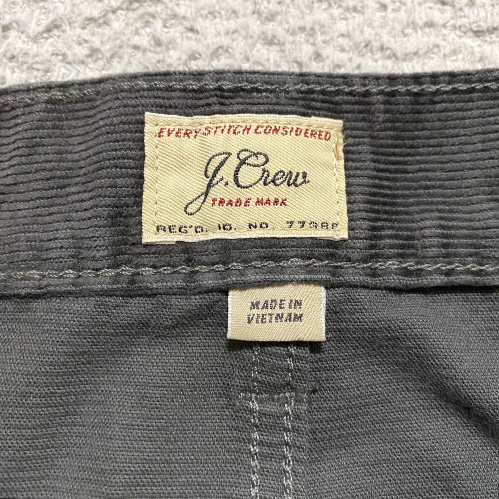 J.Crew J. Crew Mens 30x32 Corduroy Jeans Gray Medium Wash 770 Straight Mid Rise Jeans Men's Corduroy 30 32 Gray Medium Wash 770 Straight Mid Rise Size US 30 / EU 46 - 3 Thumbnail