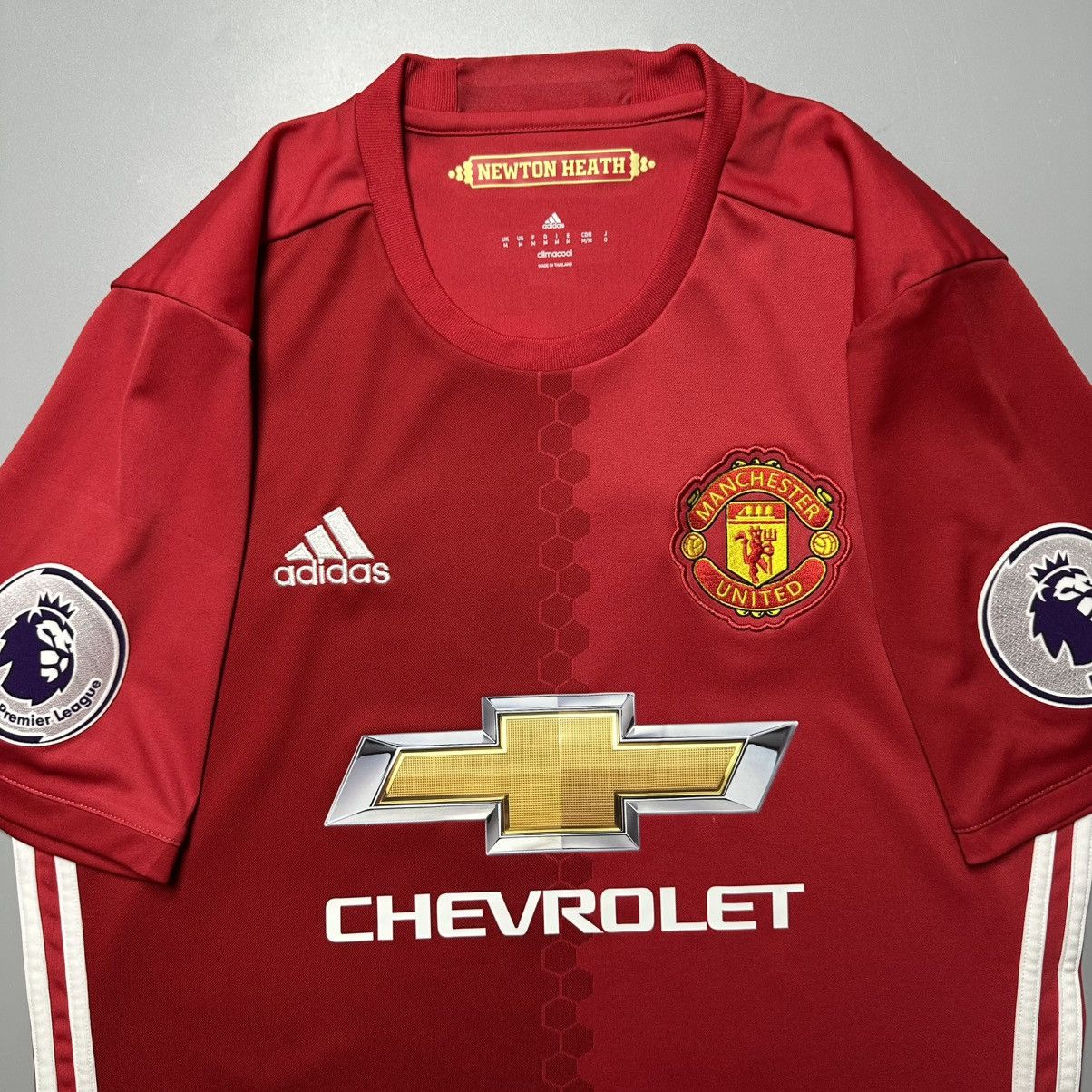 Adidas MAN UNITED ADIDAS 2016/2017 FOOTBALL JERSEY #16 CARRICK Size US M / EU 48-50 / 2 - 4 Thumbnail