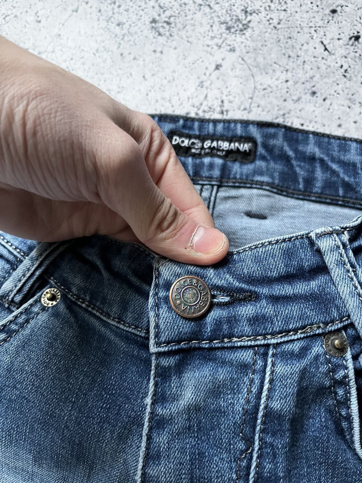 Dolce & Gabbana Vintage Dolce & Gabbana Metal Logo Denim Jeans Slim Fit Y2K Size US 32 / EU 48 - 8 Thumbnail