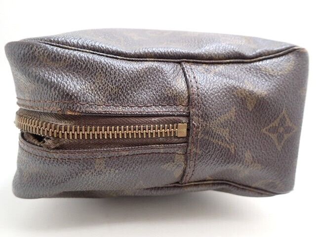 Louis Vuitton LV Trousse Toilette 28 Cosmetic Pouch Monogram M47522 Size ONE SIZE - 6 Thumbnail