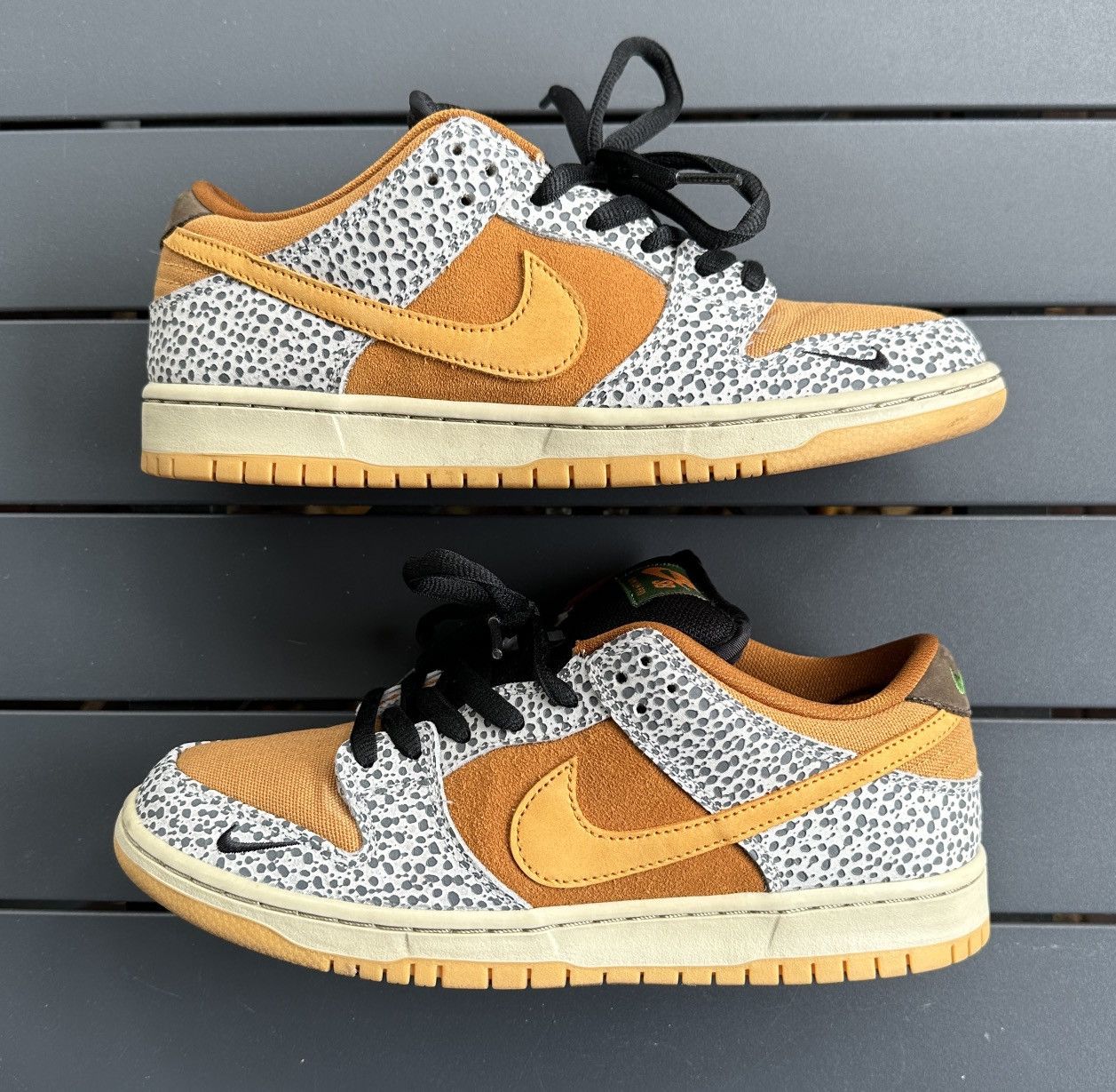 nike sb dunk low shadow j pack