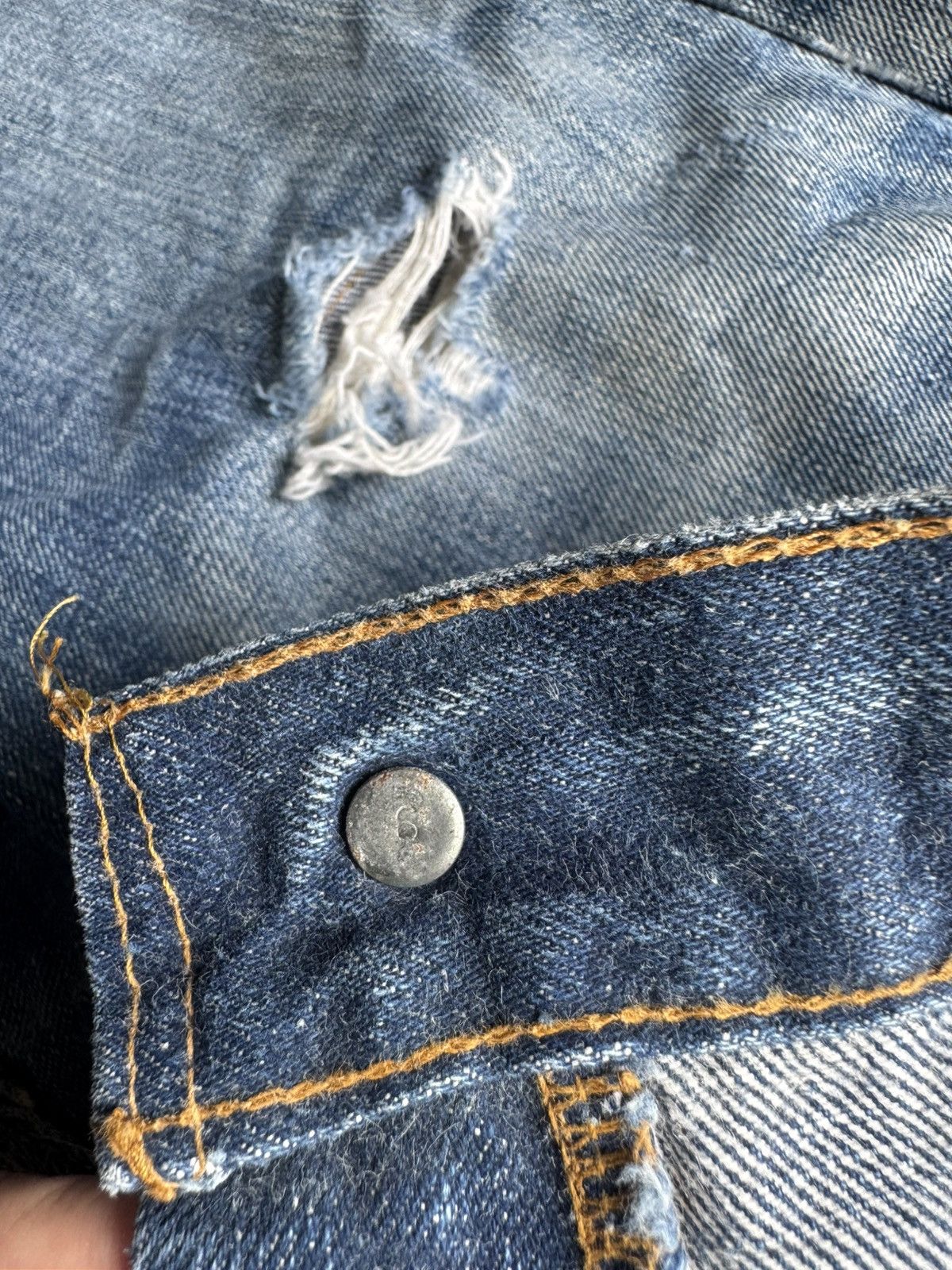 Vintage Vintage ‘80s Levi’s 501 Redline Selvedge Denim Jeans Size US 31 - 12 Thumbnail