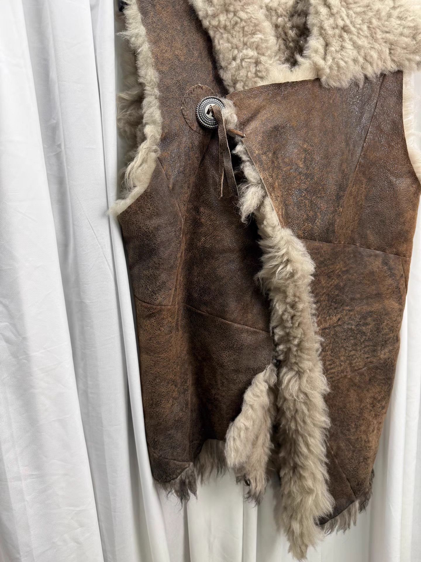 Ann Demeulemeester Ann Demeulemeester New Fur Asymmetric Cut Vest K20 Size US M / EU 48-50 / 2 - 3 Thumbnail