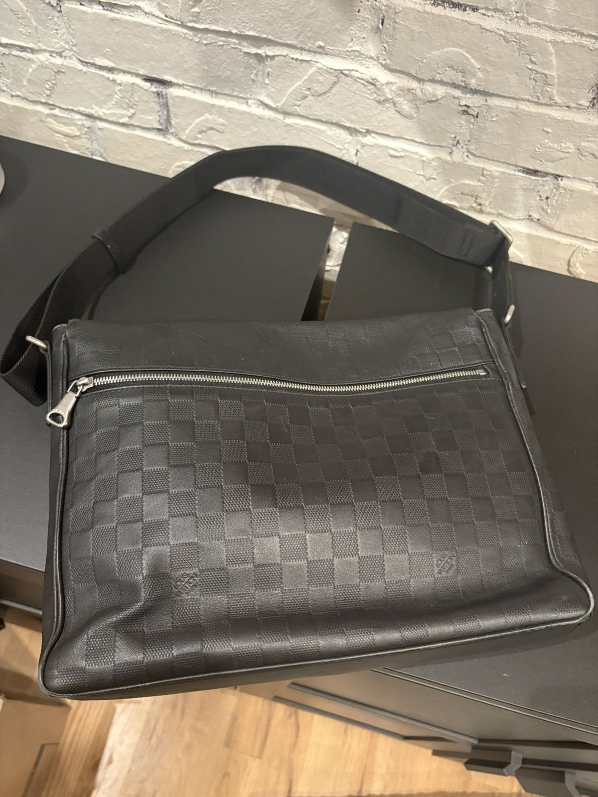 Louis Vuitton Louis Vuitton Bag Size ONE SIZE - 2 Thumbnail