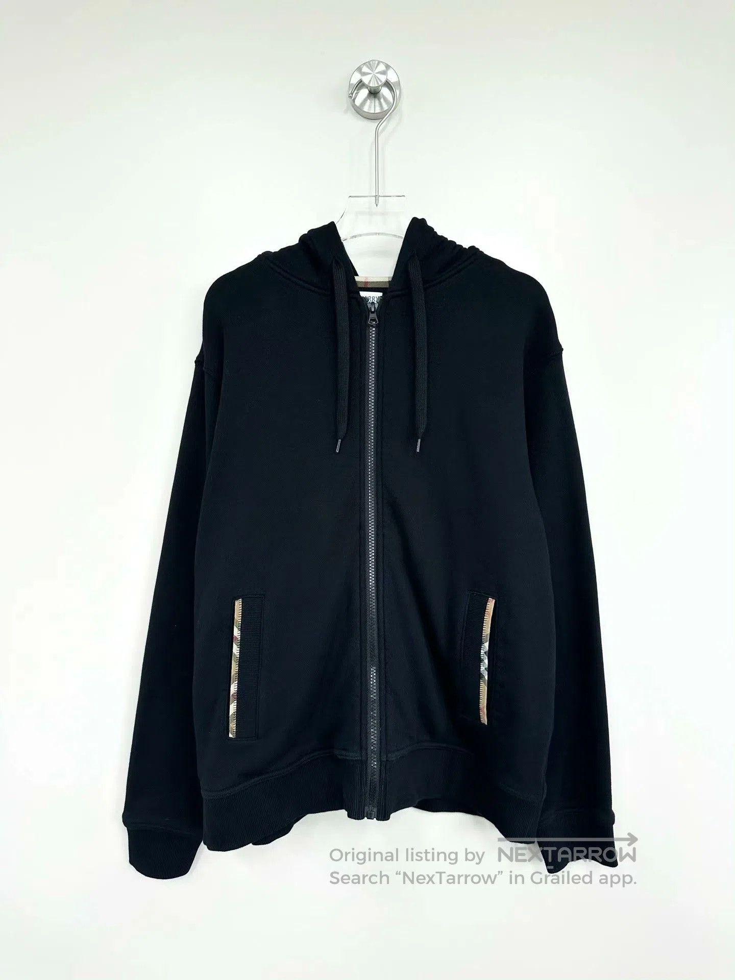Burberry Burberry Black Plaid Pocket Hooded Jacket. Size US M / EU 48-50 / 2 - 1 Thumbnail