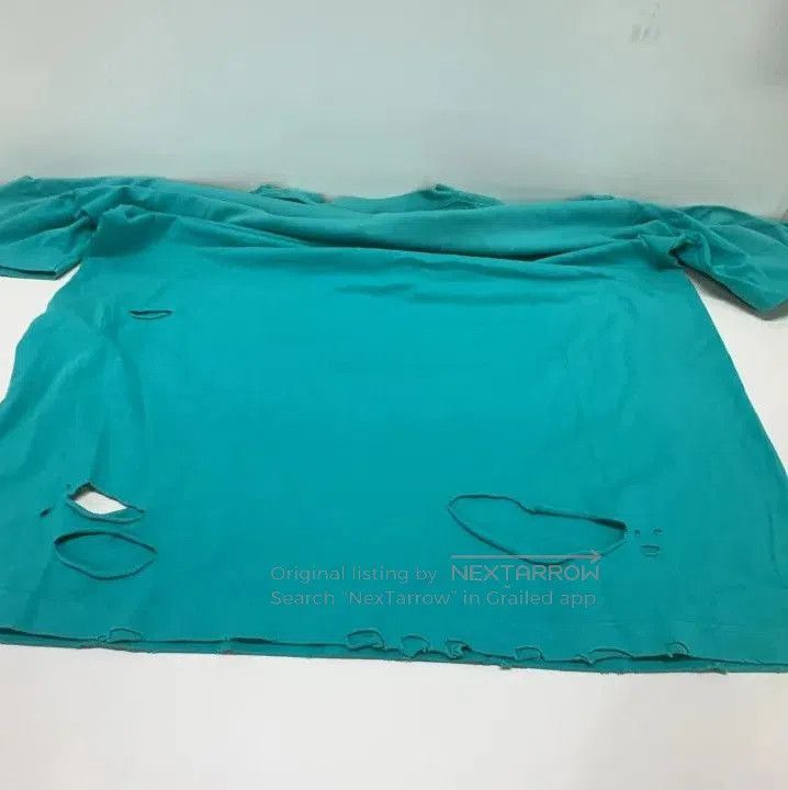 Balenciaga Balenciaga Distressed Logo Short Sleeve T. Size US XS / EU 42 / 0 - 8 Thumbnail