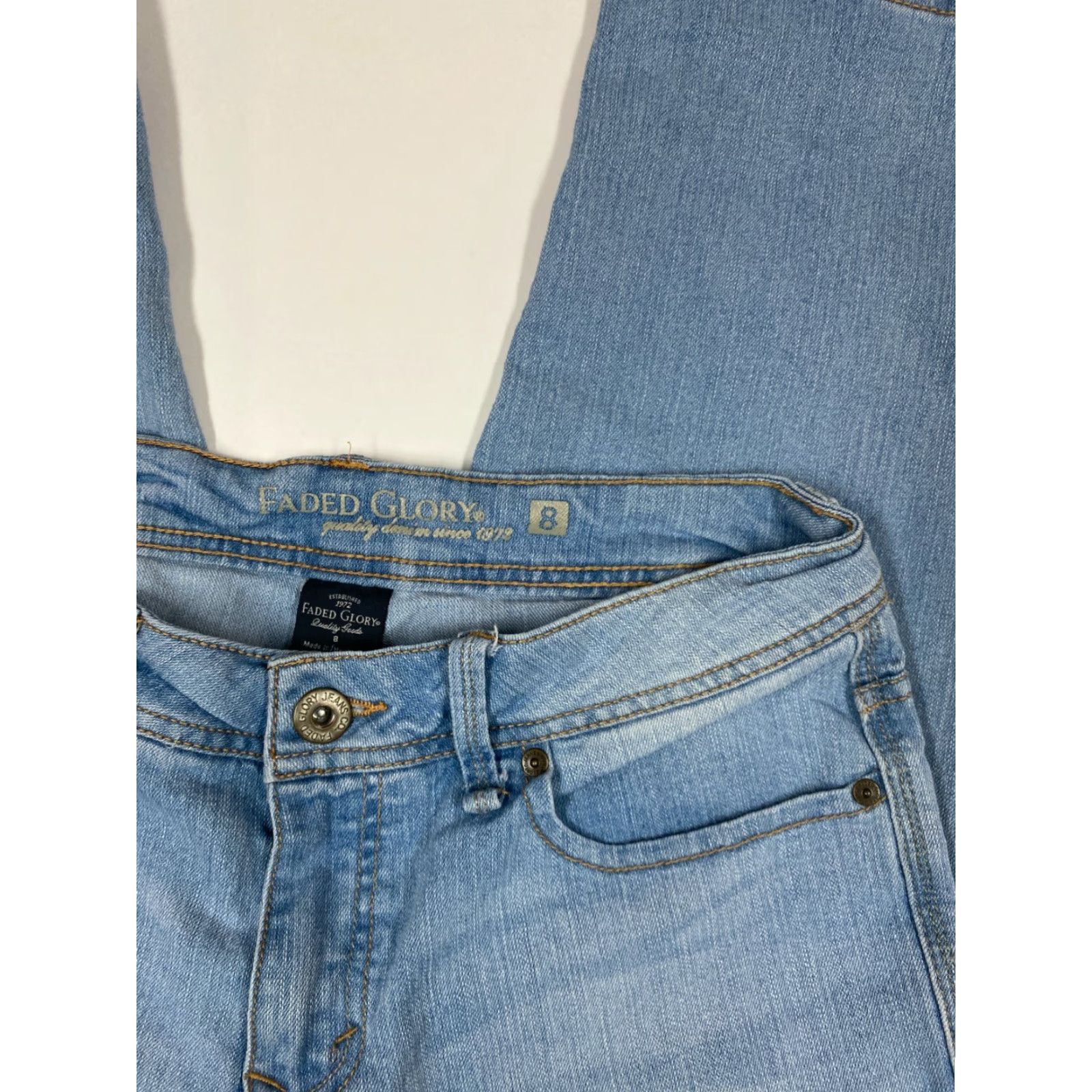 Faded Glory Faded Glory Jeans Womens 8 Blue Straight Light Denim Star Pockets Regular Retro? Size 30" / US 8 / IT 44 - 3 Thumbnail
