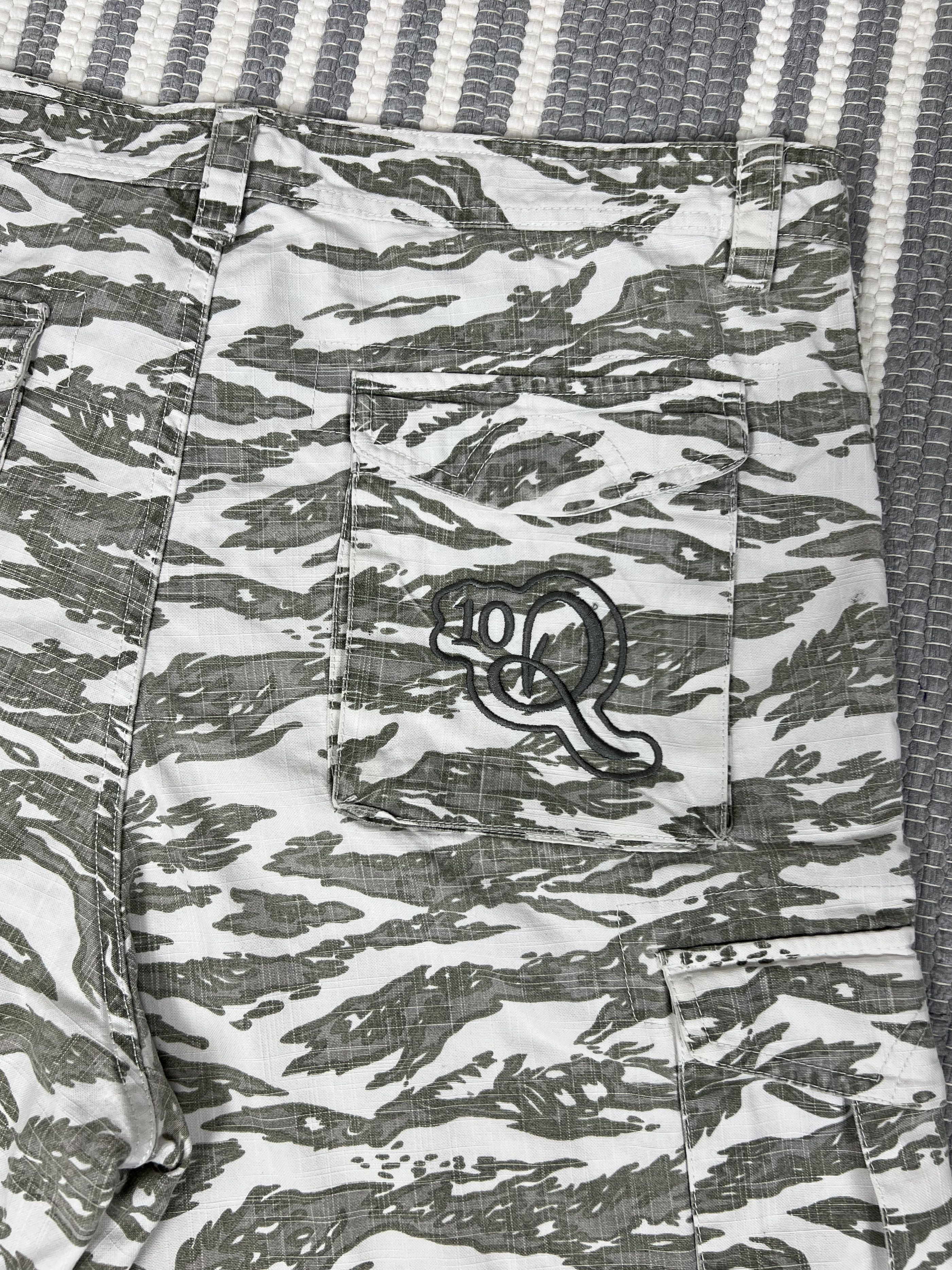 Nike Vintage Nike Tiger Stripe Cargo Shorts Size US 36 / EU 52 - 5 Thumbnail