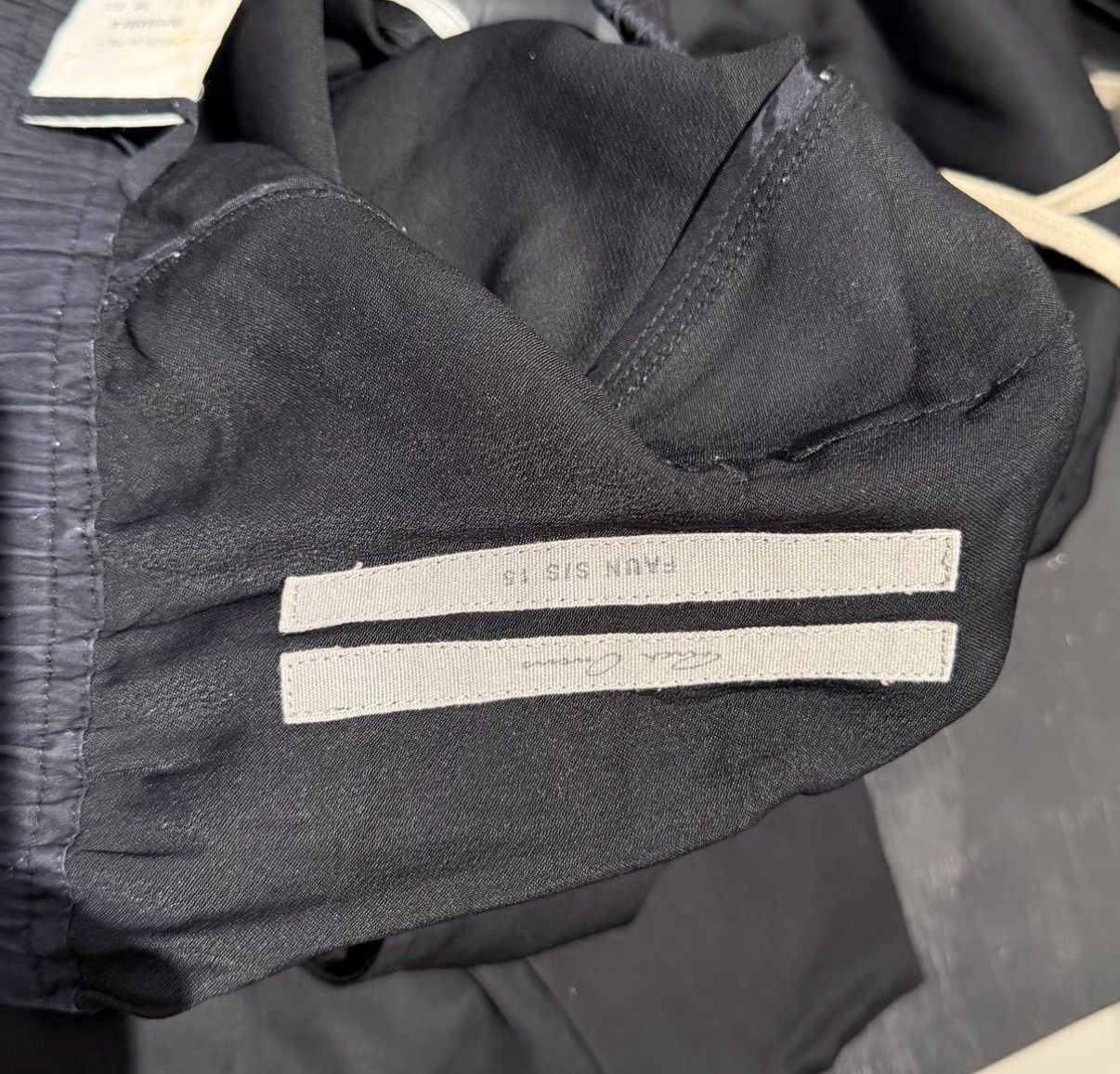 Rick Owens Rick Owens Mainline Drop-Crotch Mulberry Silk Culottes Size US 36 / EU 52 - 5 Thumbnail