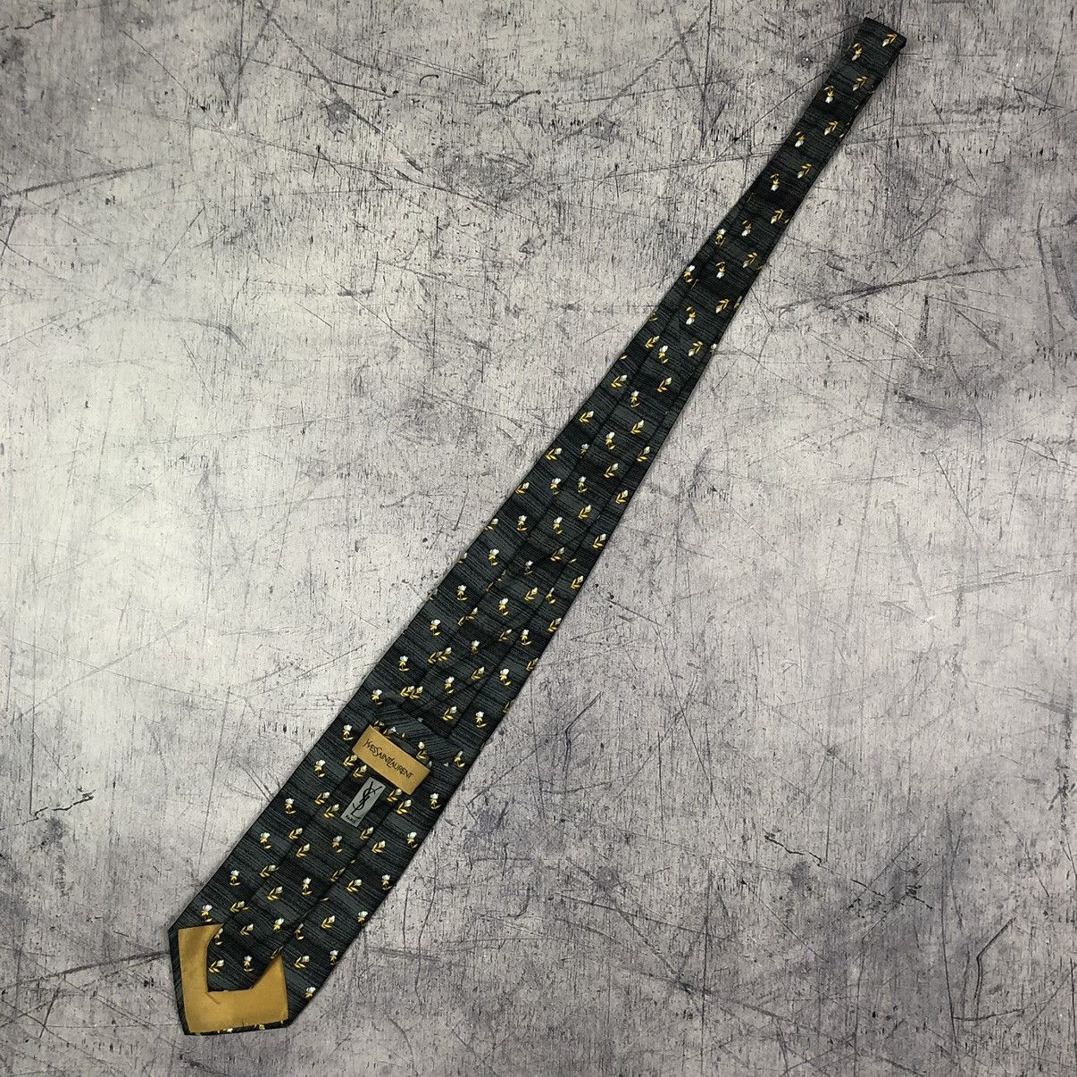 Yves Saint Laurent Yves Saint Laurent Floral Flowers Silk Tie Size ONE SIZE - 5 Thumbnail