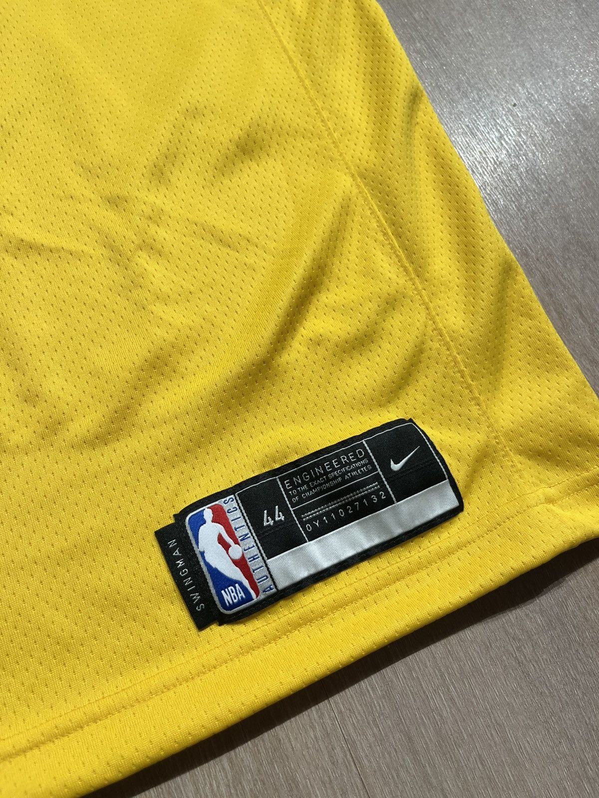 NBA Lebron James Jersey Medium 44 Size US M / EU 48-50 / 2 - 5 Thumbnail