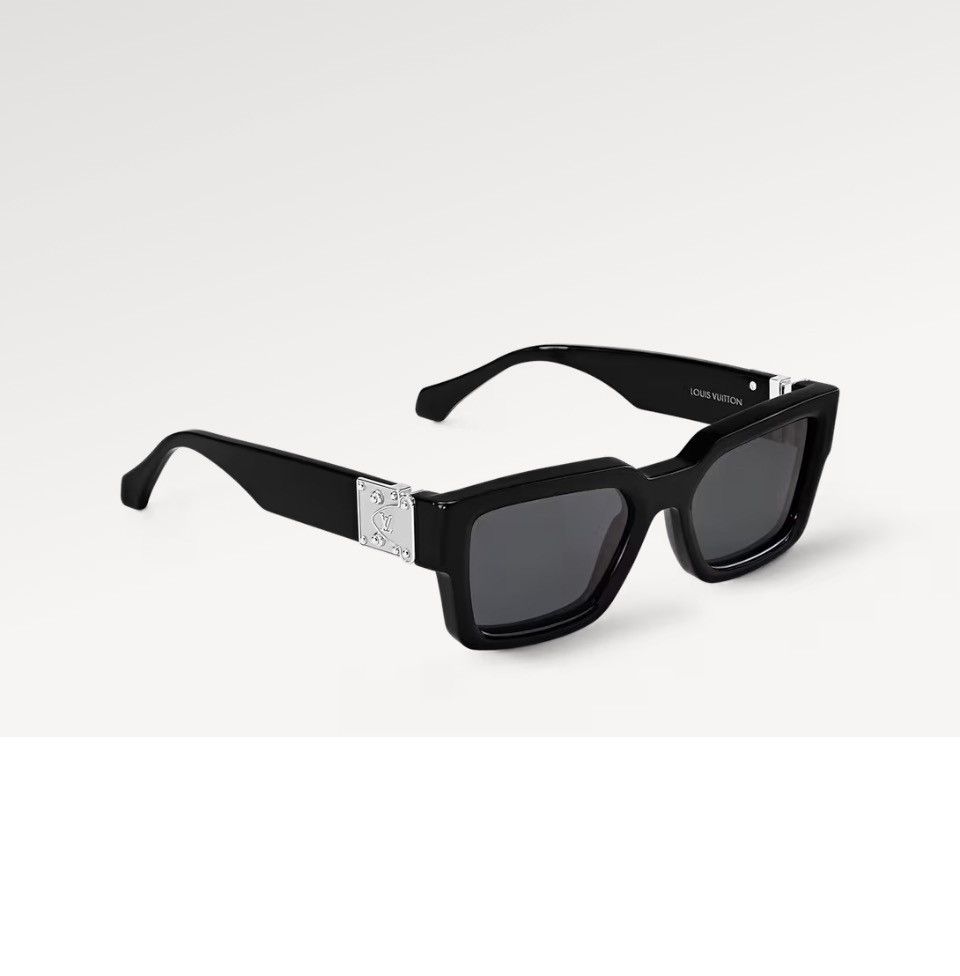 Louis Vuitton Louis Vuitton 1.1 Match Sunglasses - Black / Silver Hardware Size ONE SIZE - 1 Thumbnail