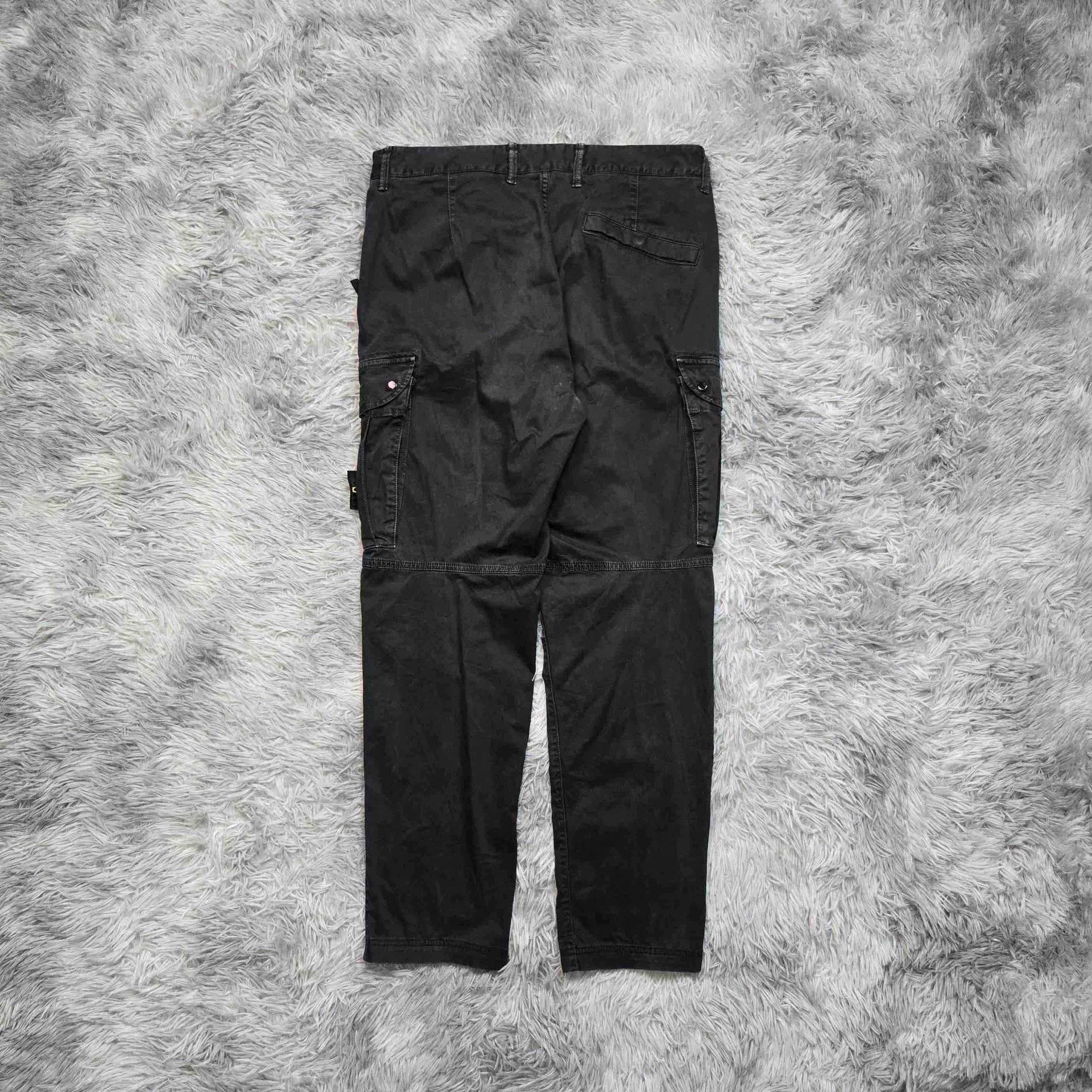 Stone Island stone island black cargo pants for men Size US 32 / EU 48 - 2 Thumbnail