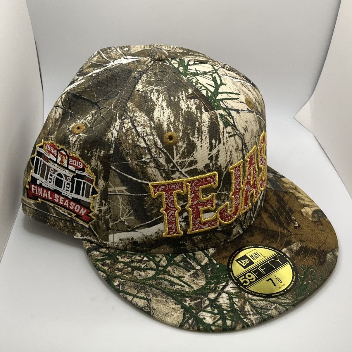 Size 7 3/8 Texas Rangers LA MOTOSIERRA DE TEJAS Real Tree