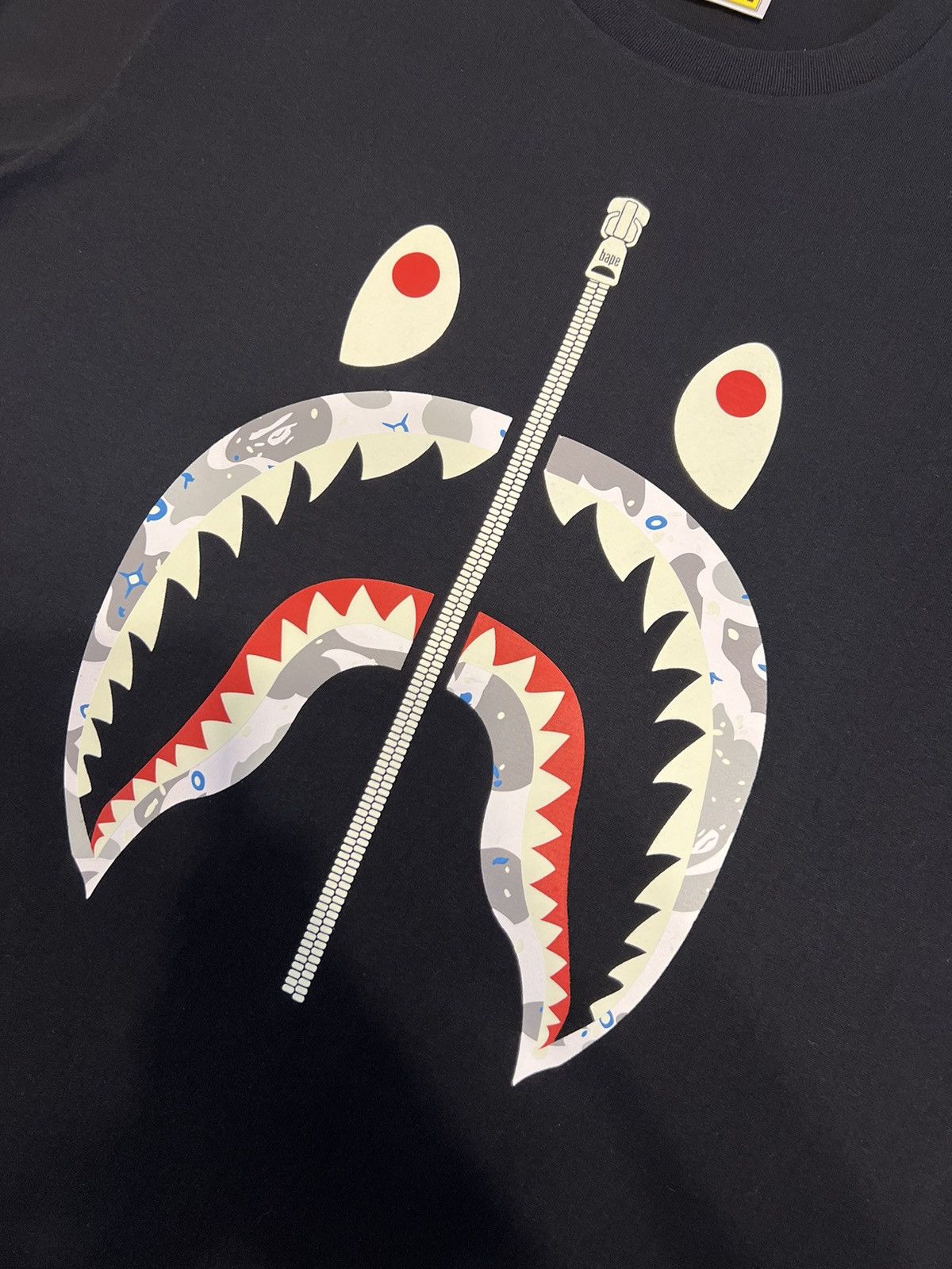 Bape Bape Space Camo Ls Tee 2019 Size US L / EU 52-54 / 3 - 2 Thumbnail