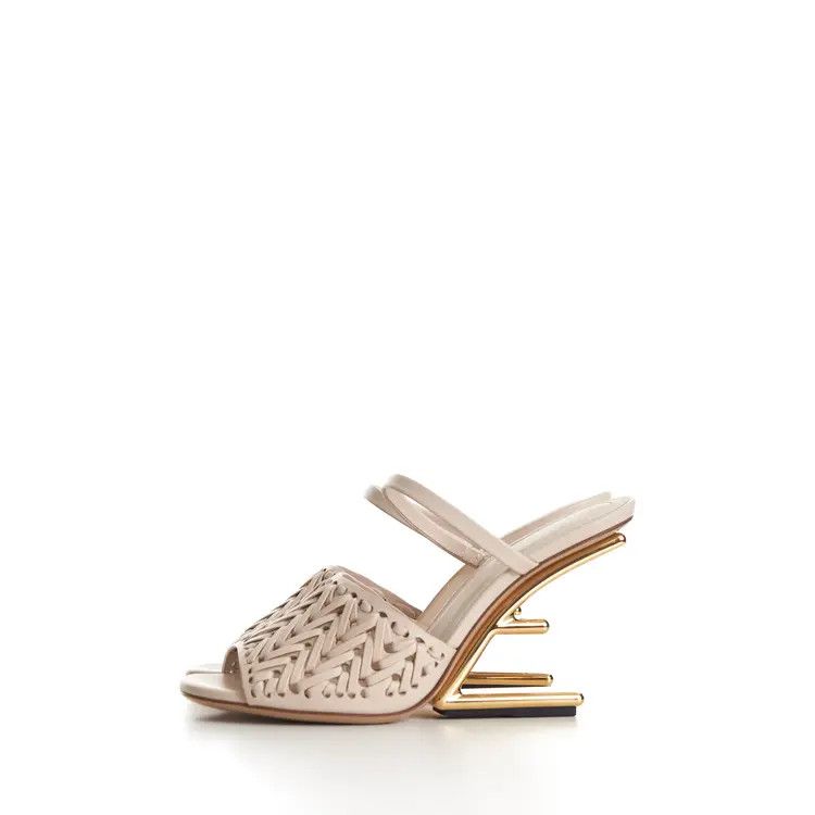 Fendi o1s1wg110825 Heels in Light Beige Size US 7 / IT 37 - 3 Thumbnail