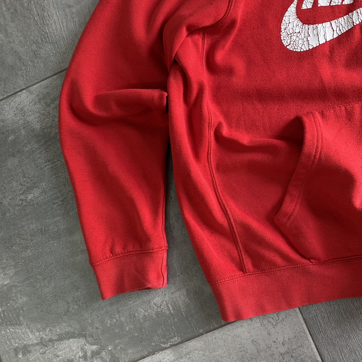 Nike × Vintage Vintage Nike Hoodie Big Logo Centre Logo Distressed Y2K 00s Size US L / EU 52-54 / 3 - 3 Thumbnail