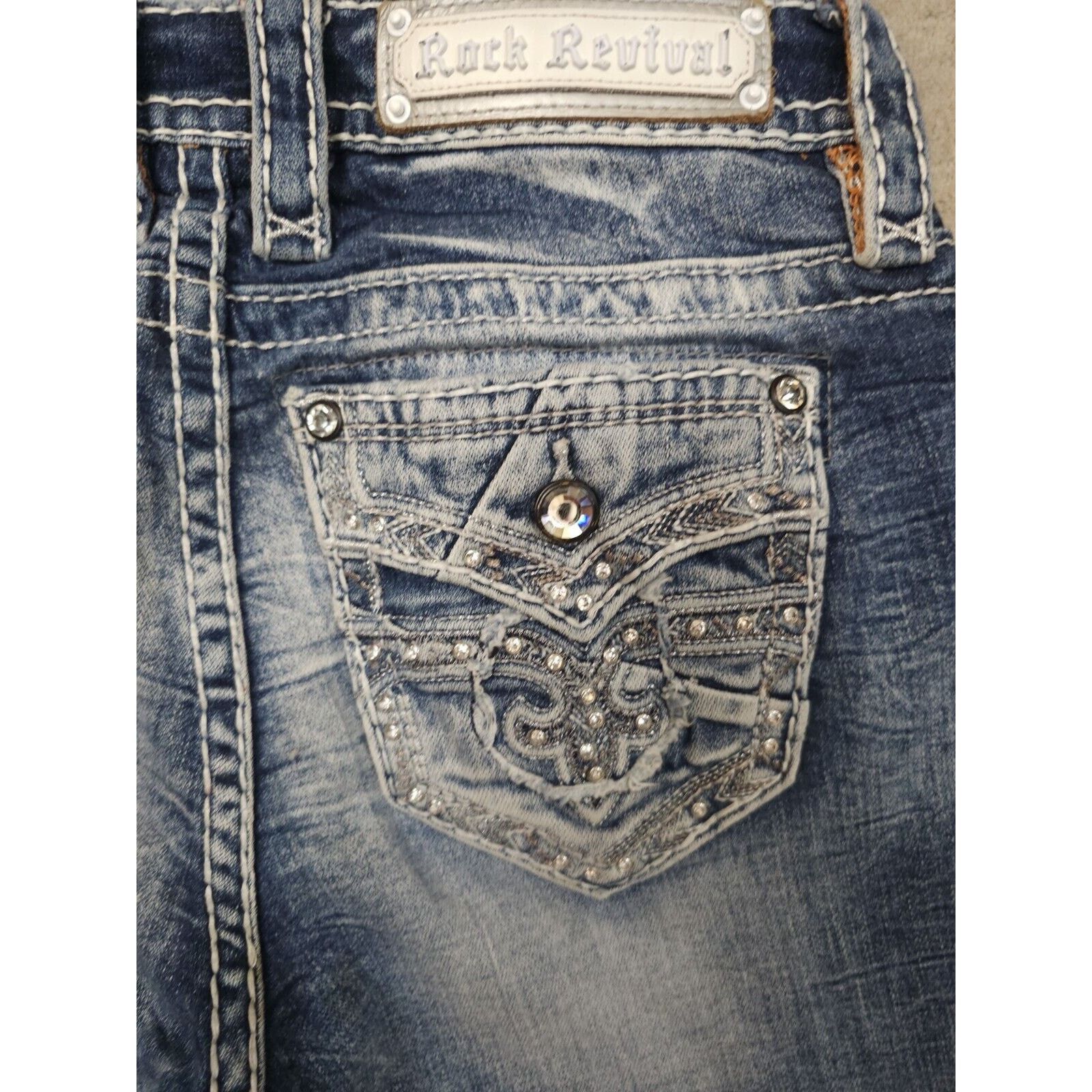 Rock Revival Rock revival Rhinestone Flap Pocket Fay Mid-Rise Size 26 Size 26" / US 2 / IT 38 - 9 Thumbnail