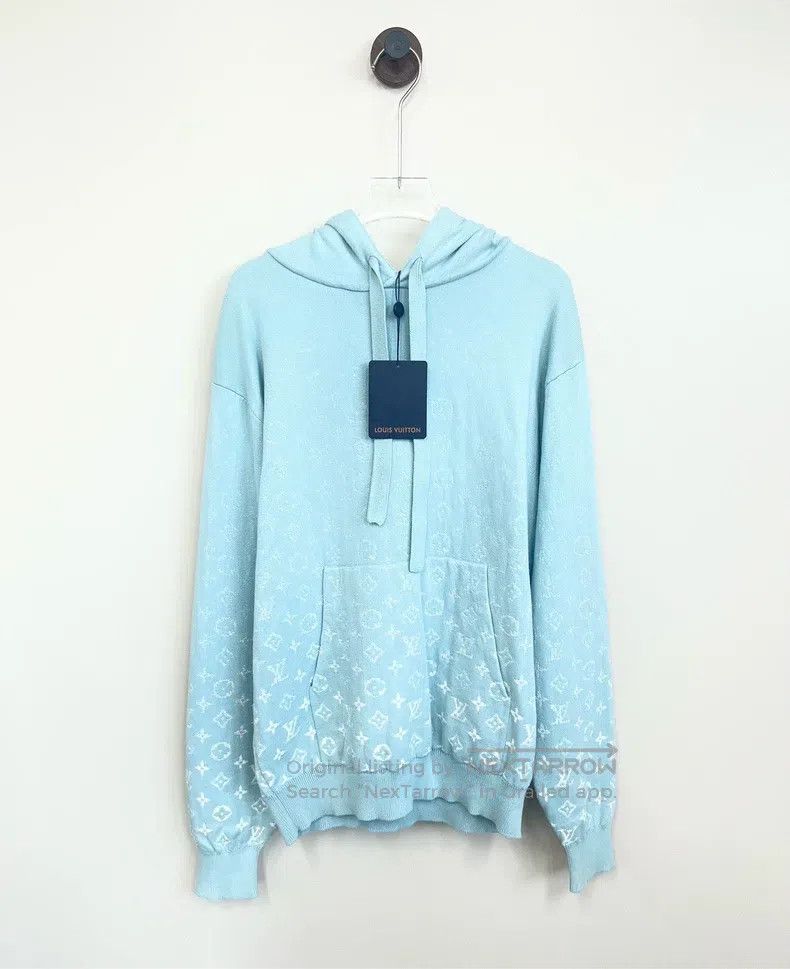 Louis Vuitton Louis Vuitton Blue gradient presbyopic full logo hoodie Size US XS / EU 42 / 0 - 1 Thumbnail