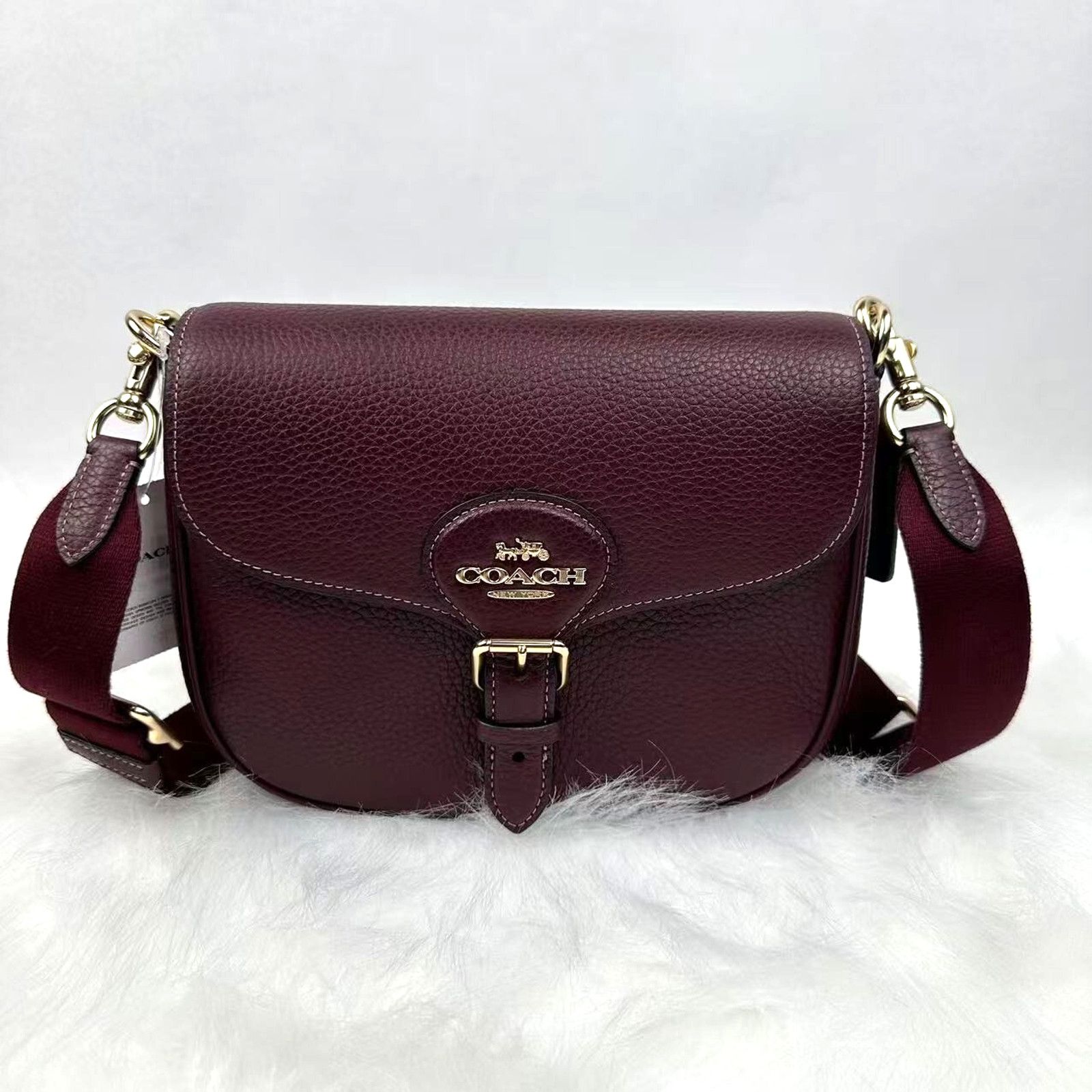 Coach Amelia Saddle Bag Crossbody In Leather Gold/merlot in Red, Women's