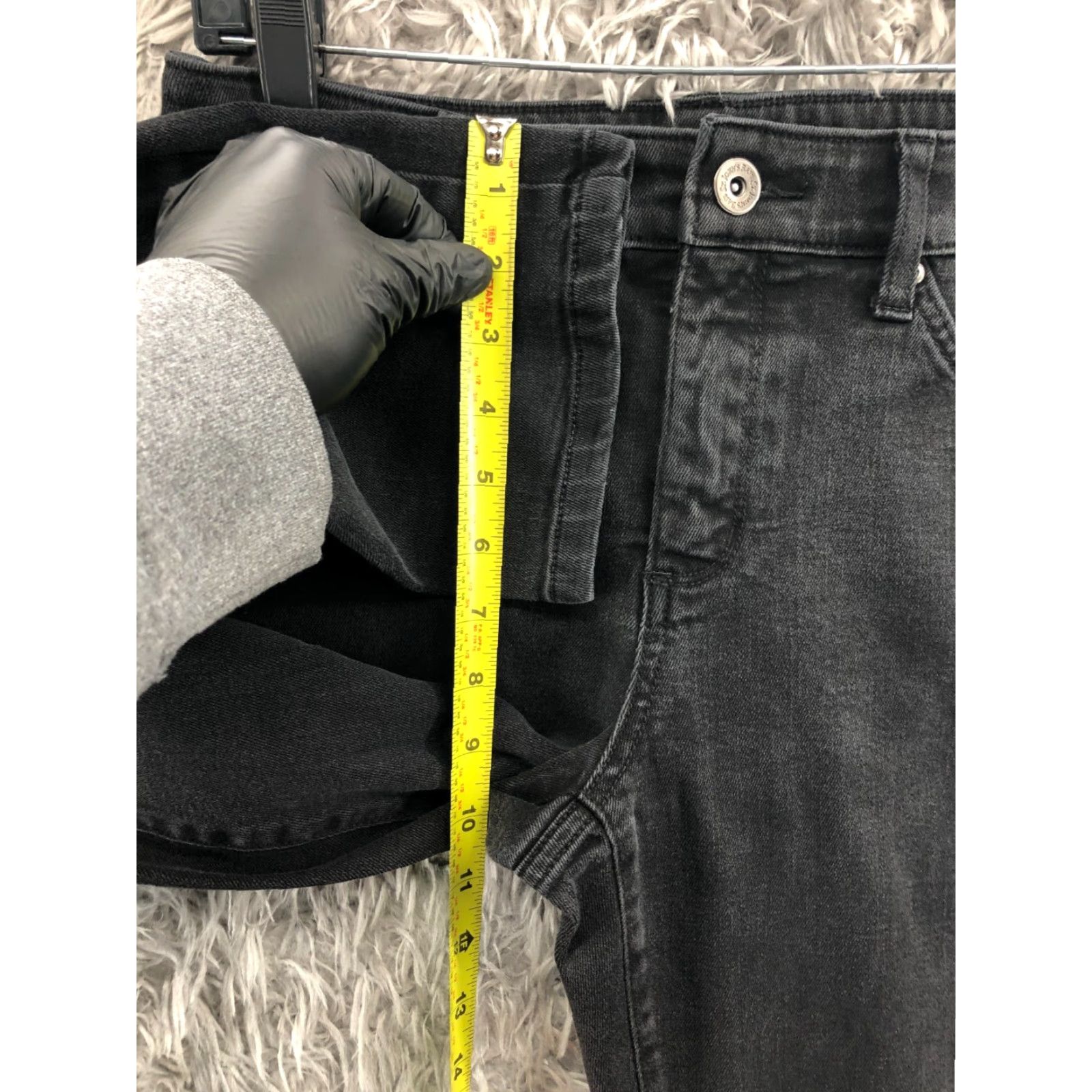 Vintage St John's Bay Jeans Slim Straight Leg Dark Wash Black Size 6 Short Womens Regular Fit 5-Pocket Denim with Belt Loops Size 28" / US 6 / IT 42 - 4 Thumbnail