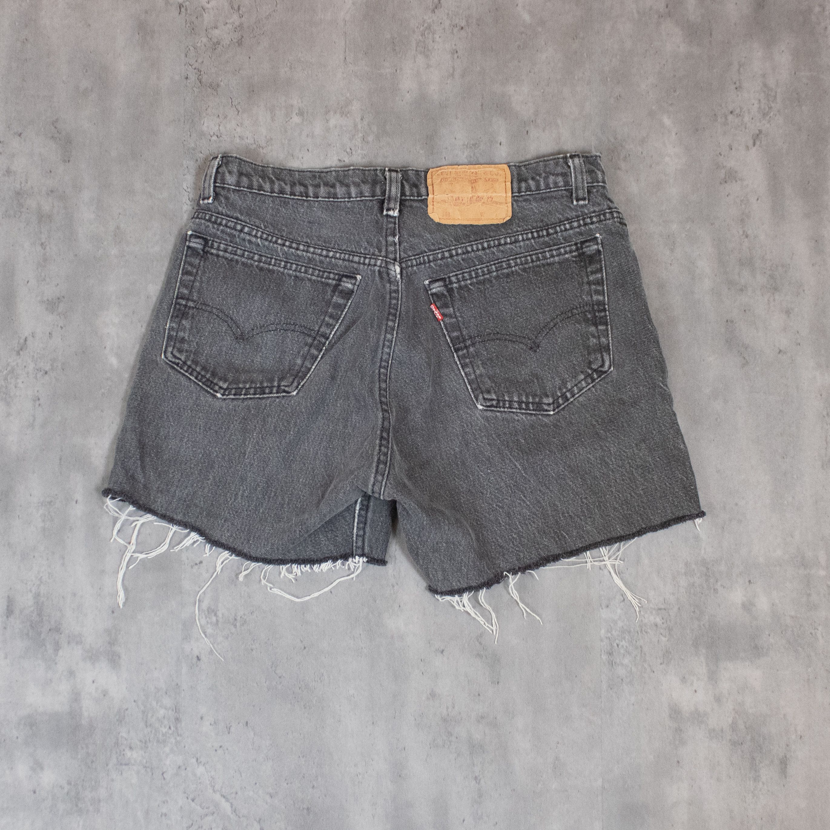 Levi's Vintage 1990's Levis 501 Faded Black Booty Jean Shorts Jorts Size US 30 / EU 46 - 7 Thumbnail