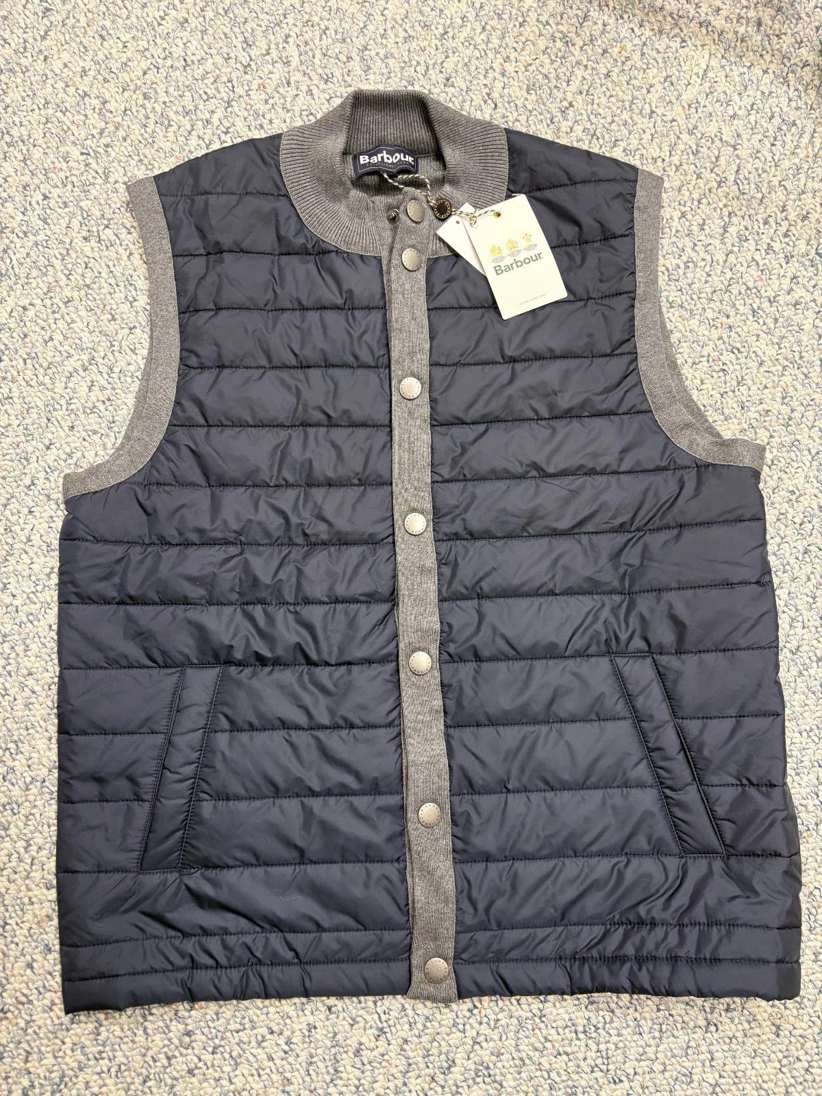 Barbour BARBOUR MEN’S ESSENTIAL GILET VEST Size US XL / EU 56 / 4 - 7 Thumbnail