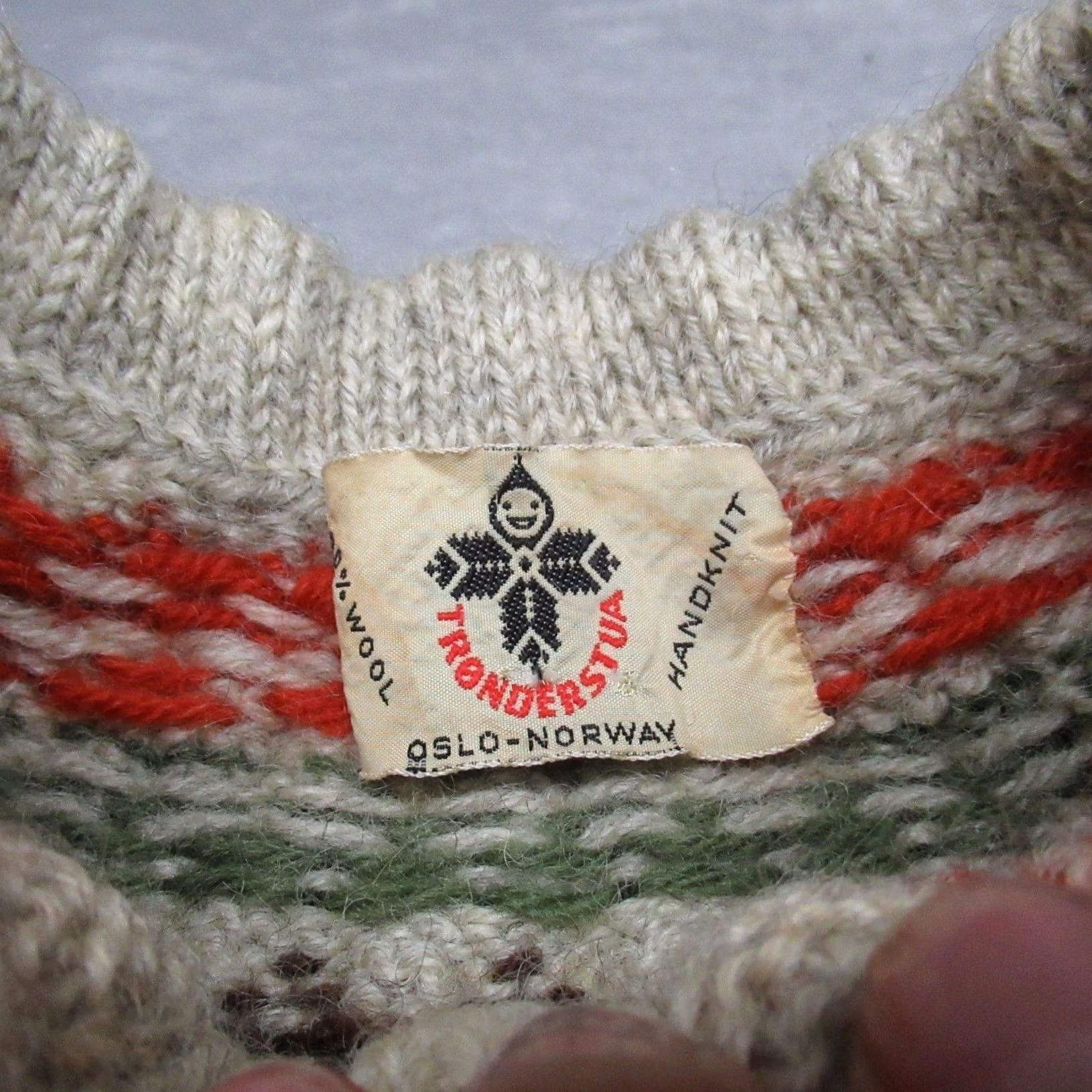 Vintage VINTAGE Tronderstua Sweater Cardigan Unisex Small White Wool Fair Isle VTG Boho Nordic Ethnic - Mens Ladies? Size US S / EU 44-46 / 1 - 2 Thumbnail