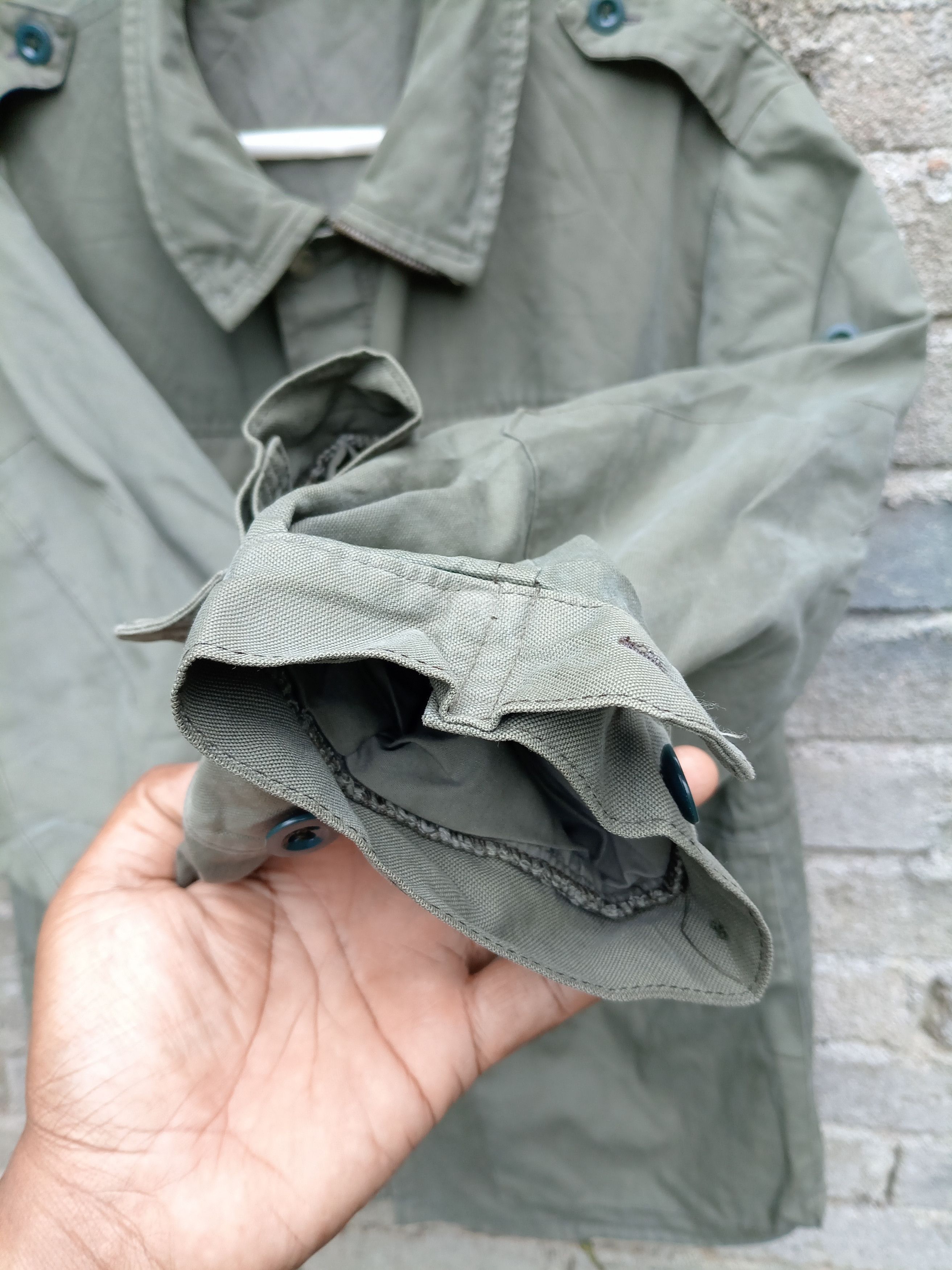 Vintage Vintage Swiss army jacket Size US M / EU 48-50 / 2 - 4 Thumbnail