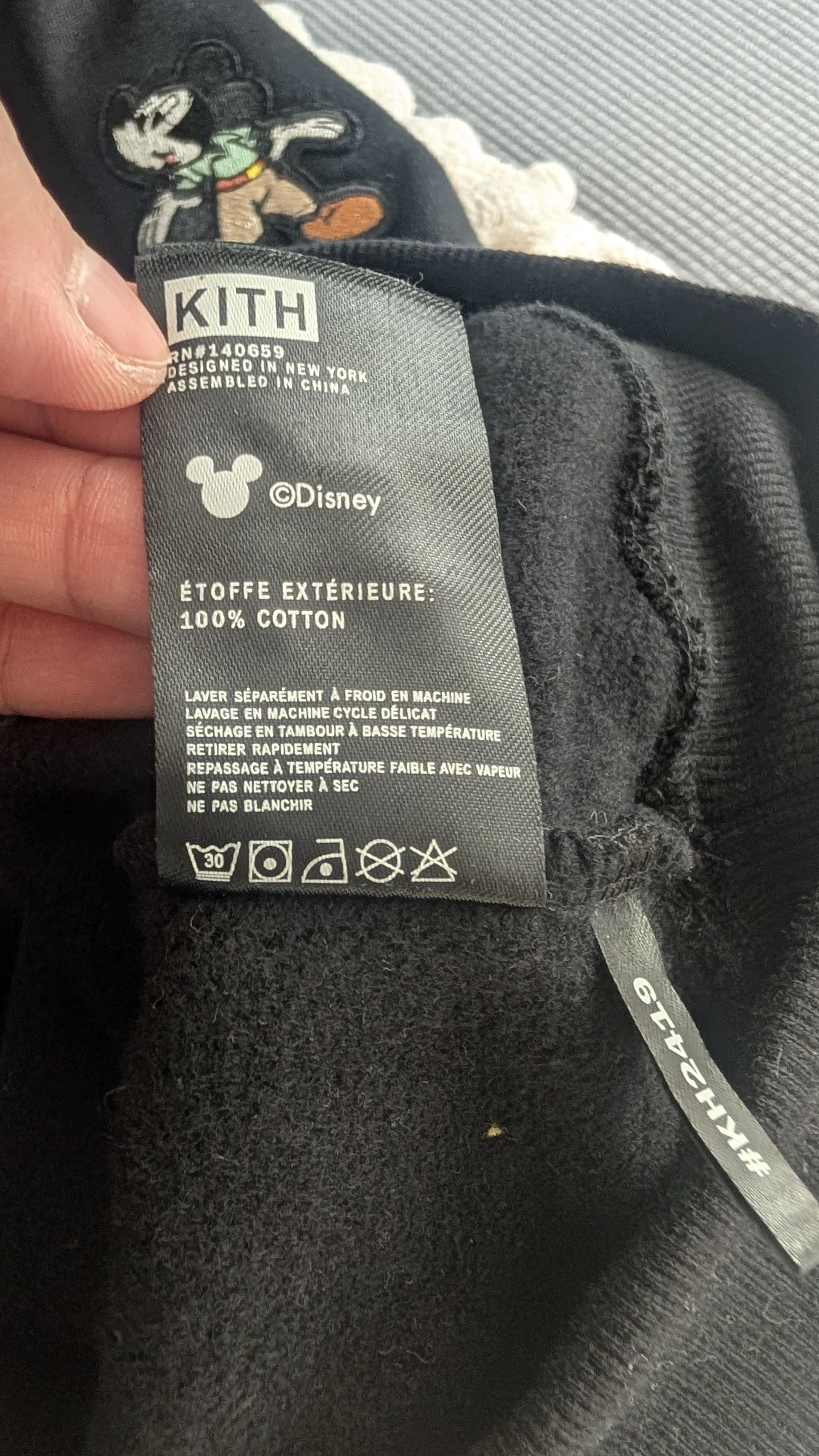 Disney × Kith Kith x Disney Mickey Sleeve Patches Hoodie - L - Black Size US L / EU 52-54 / 3 - 8 Thumbnail