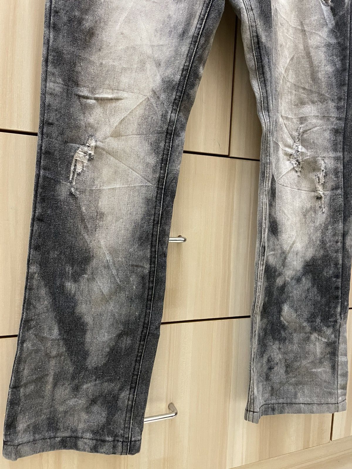 In The Attic In The Attic Black Bleach Denim Size US 32 / EU 48 - 2 Thumbnail