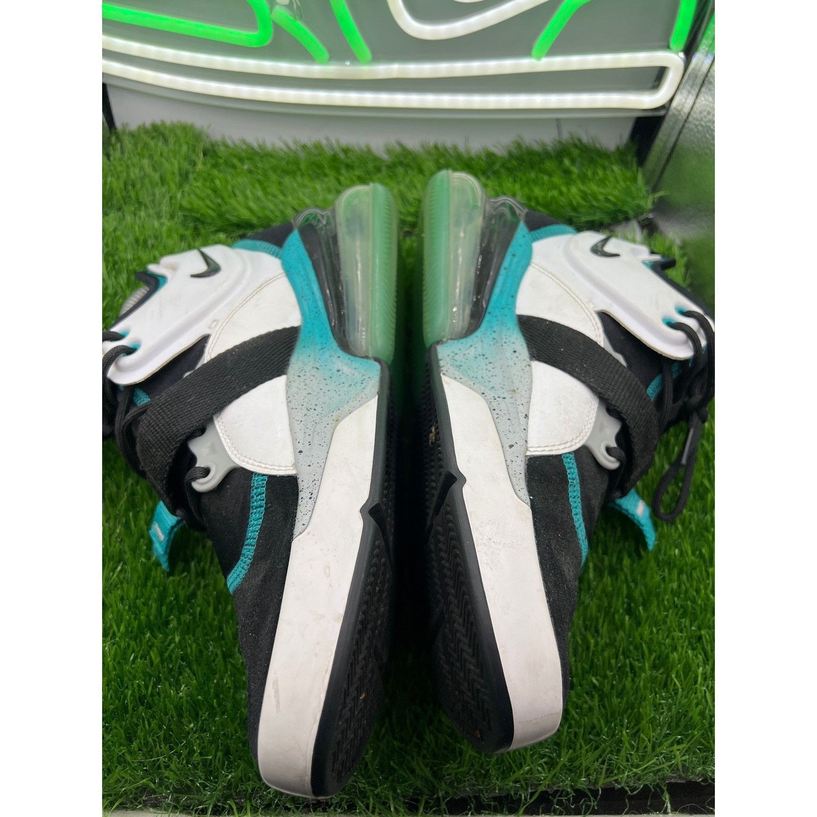 Nike Nike Air Force 270 Black Hyper Jade Silver Mens Size 6.5 Size US 6.5 / EU 39-40 - 3 Thumbnail