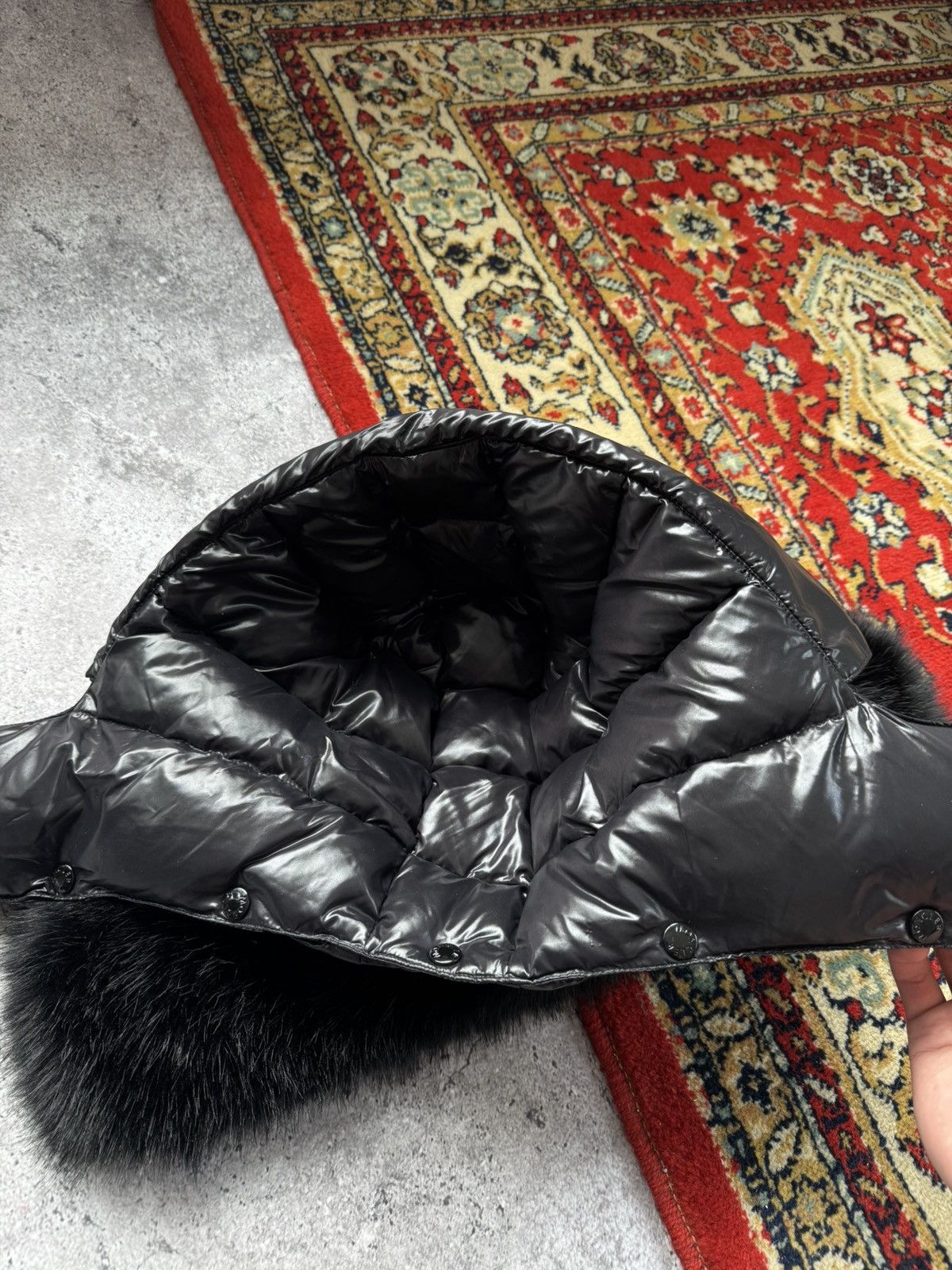 Moncler Moncler fur hood black puffer Size ONE SIZE - 18 Thumbnail
