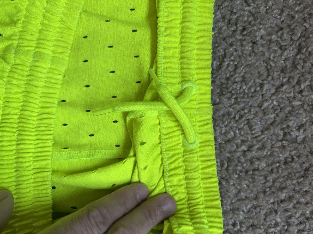 Balenciaga BALENCIAGA MESH SHORTS - ONLY WORN 1x! Size US 38 / EU 54 - 5 Thumbnail