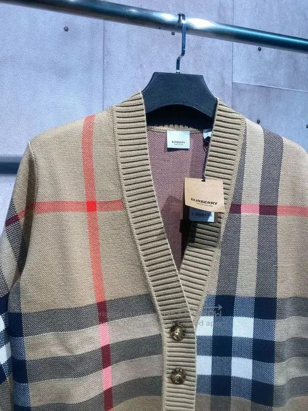 Burberry Burberry Khaki Wool Checked Women's Cardigan. Size S / US 4 / IT 40 - 2 Thumbnail