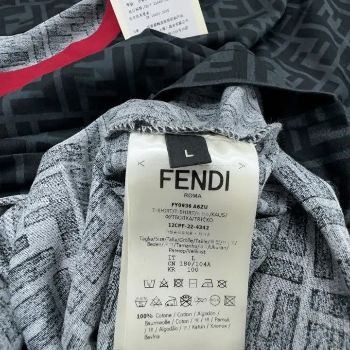 Fendi Fendi FW22 Black Graphic Trim Short Sleeve T-Shirt -2507 Size US L / EU 52-54 / 3 - 5 Thumbnail