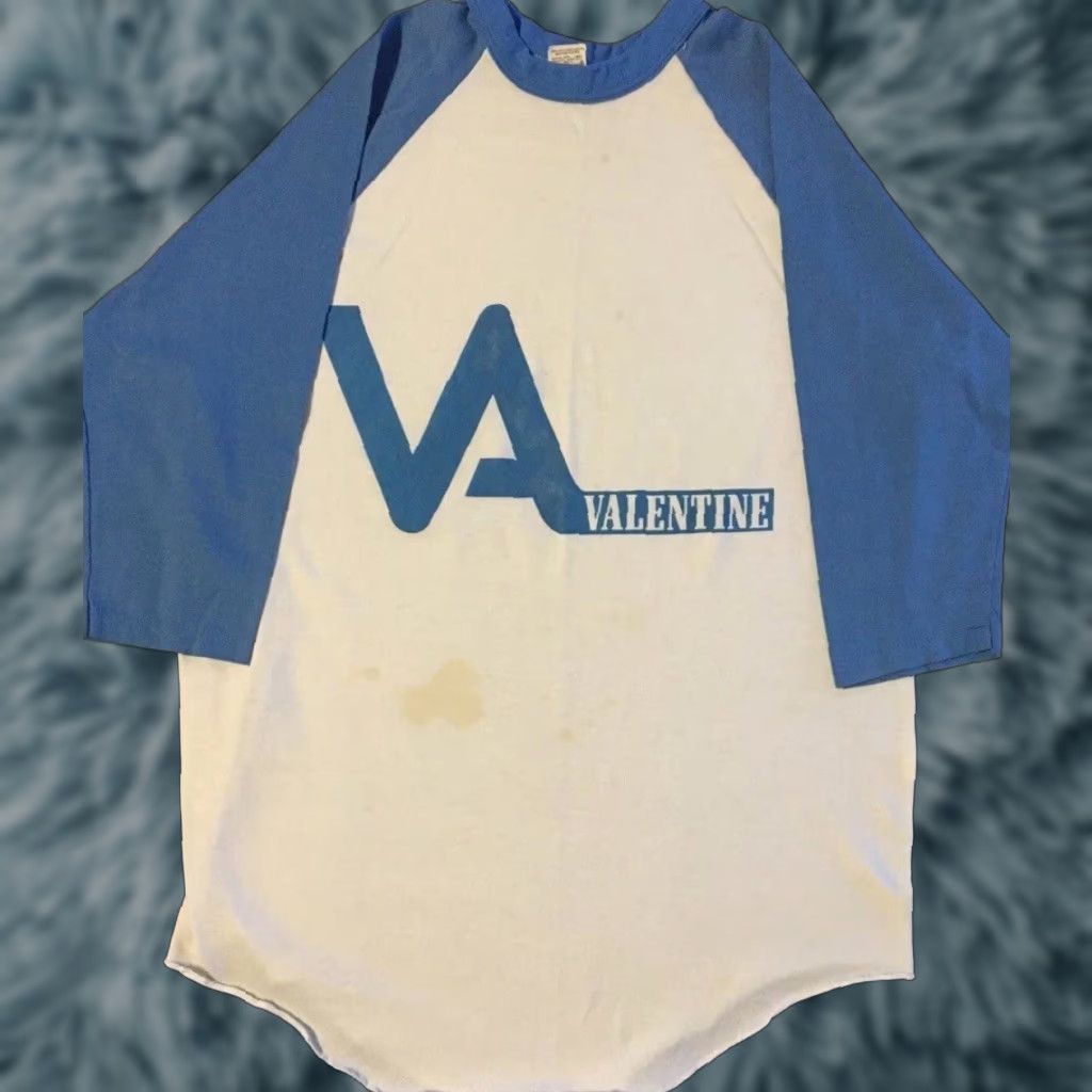 Valentino VINTAGE Russell Athletic Raglan Shirt L 3/4 Sleeve White/Blue Mens 70s 80s Grunge Punk Biker Track Retro 90s Fashion Destroyed Trucker USA Size US L / EU 52-54 / 3 - 1 Thumbnail