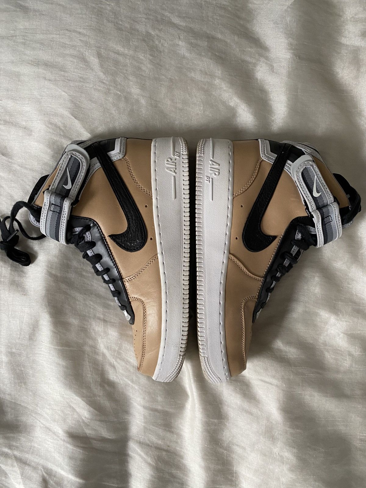 Nike × Riccardo Tisci Nike Air Force 1 Mid SP x Riccardo Tisci (vachetta tan) Size US 7 / EU 40 - 5 Thumbnail