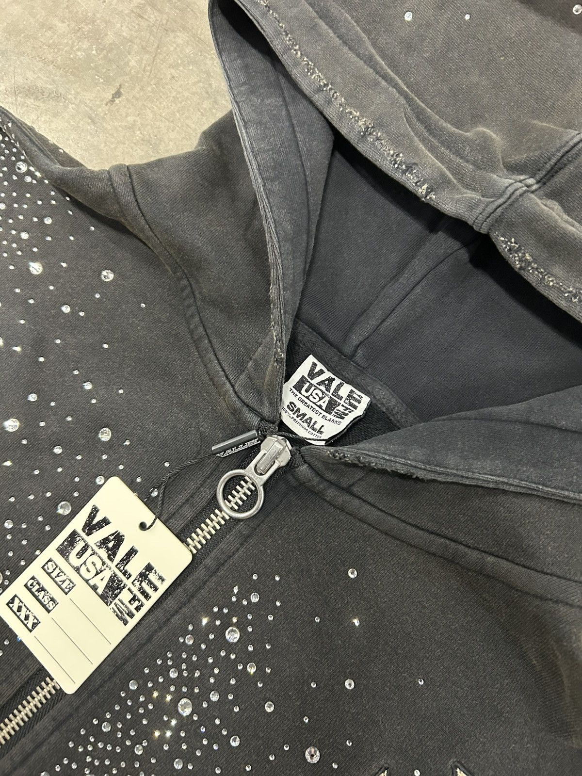 Vale Vale Forever Valley Dreams Black Cluster Pluto Zip Up Hoodie Size US XXL / EU 58 / 5 - 3 Thumbnail