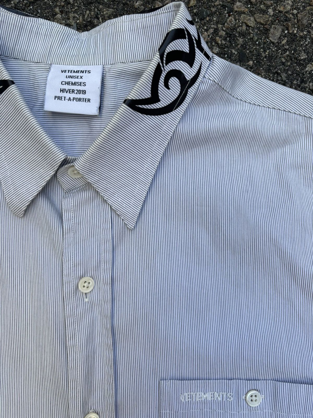 Vetements Oversized Tribal Tattoo Button Up Size US S / EU 44-46 / 1 - 5 Thumbnail