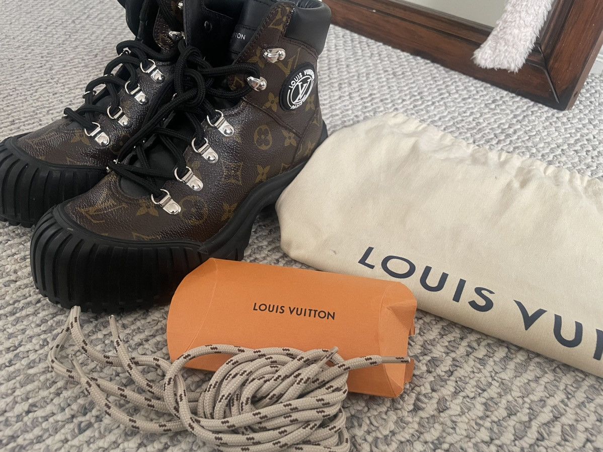 Louis Vuitton Louis Vuitton Ruby Flat Ranger Boots Size US 7.5 / IT 37.5 - 1 Thumbnail