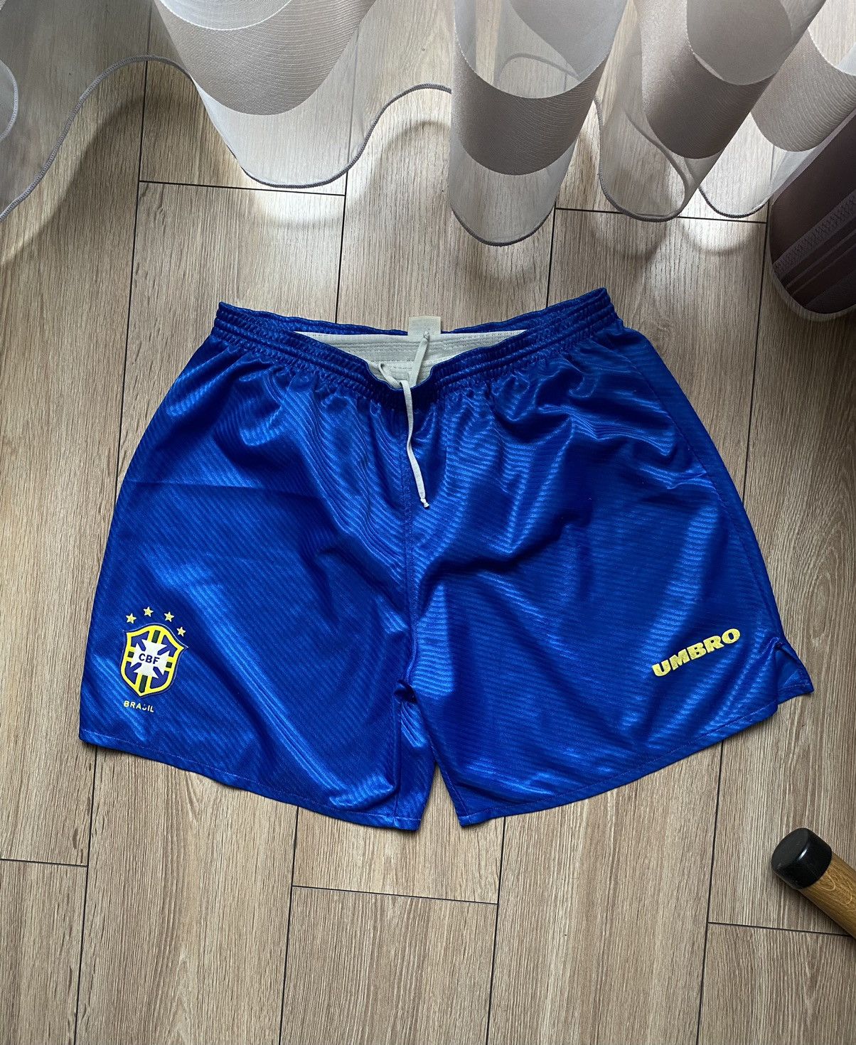 Vintage 1994/96 Umbro Brazil Home Team Shorts Vintage Size L Rare Size US 35 - 1 Thumbnail