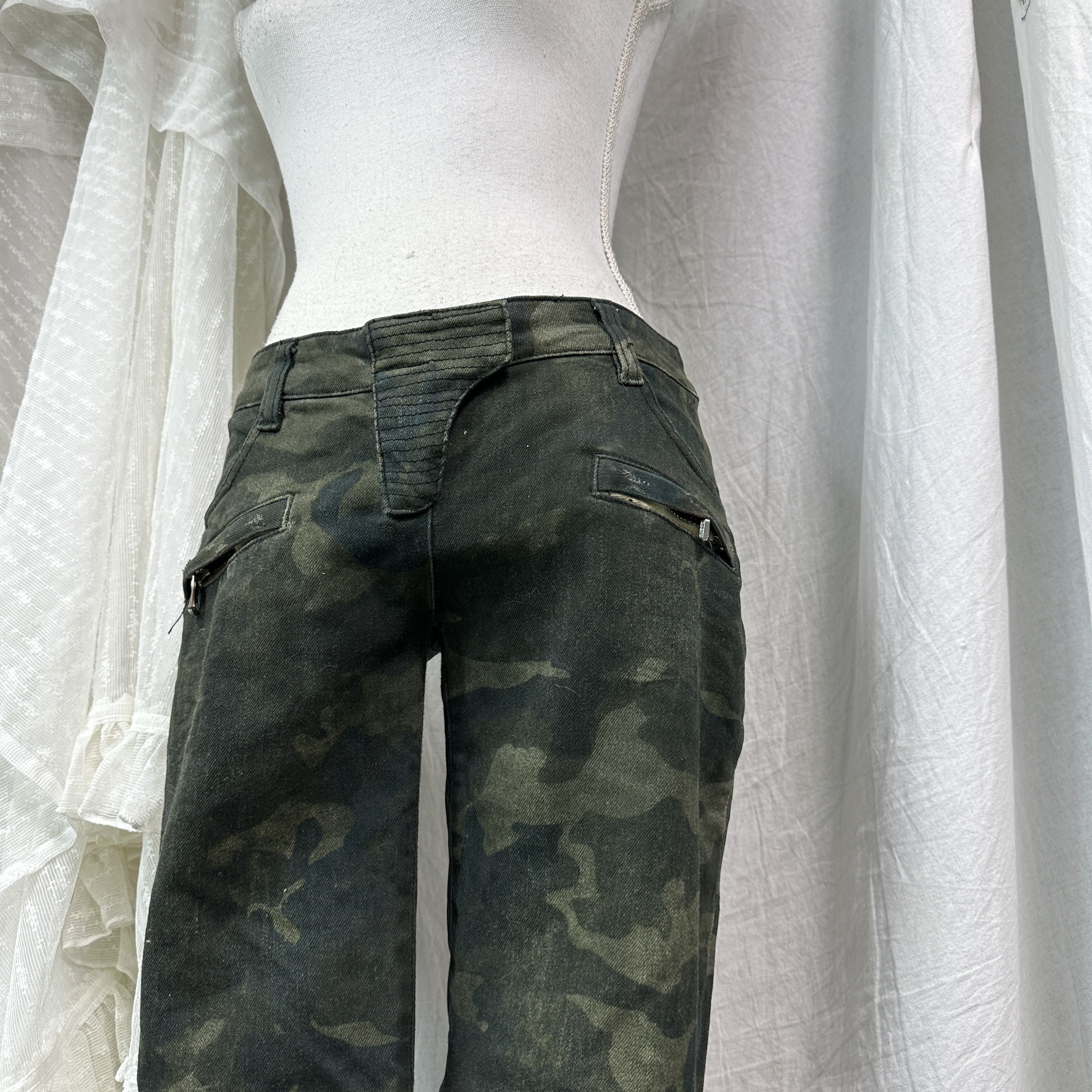 Balmain Vintage Gorpcore Camo Biker Balmain Pants Y2K Size 26" / US 2 / IT 38 - 9 Thumbnail