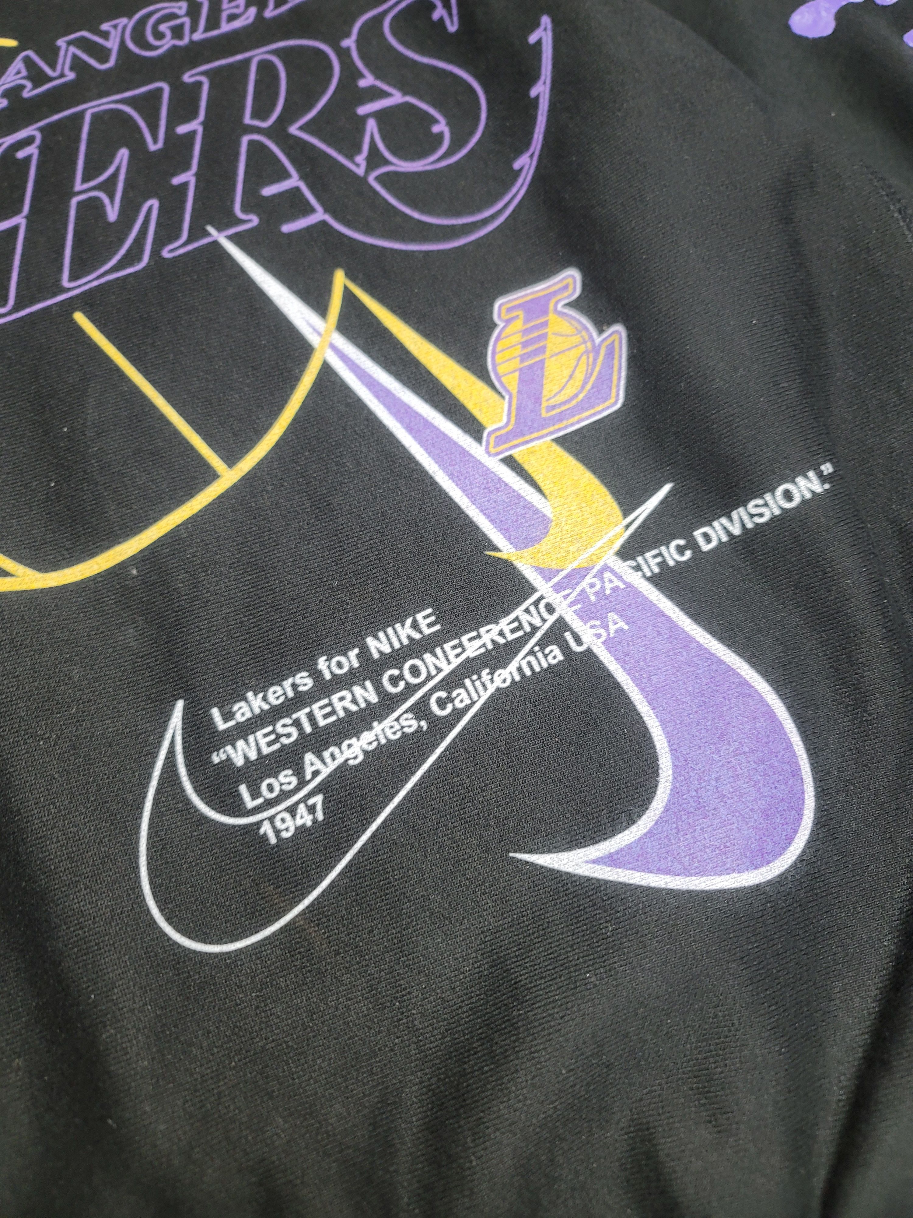 Champion Custom Lakers crewneck sweatshirt Size US M / EU 48-50 / 2 - 8 Thumbnail