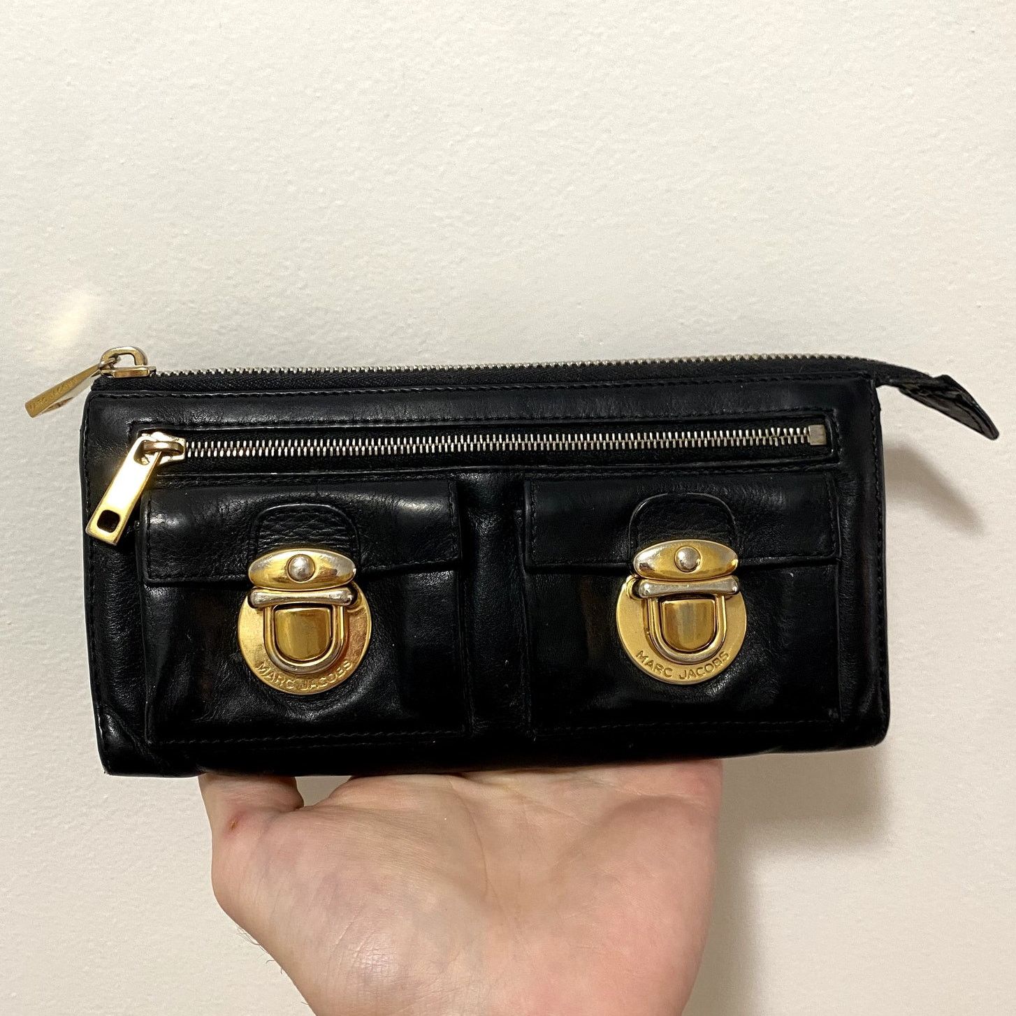 Marc Jacobs Marc Jacobs Black Leather Wallet Gold Hardware Made In Italy Size ONE SIZE - 1 Thumbnail