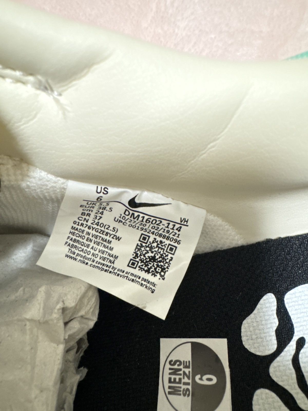 Nike × Off-White Nike Off-White Size US 6 / EU 39 - 10 Thumbnail